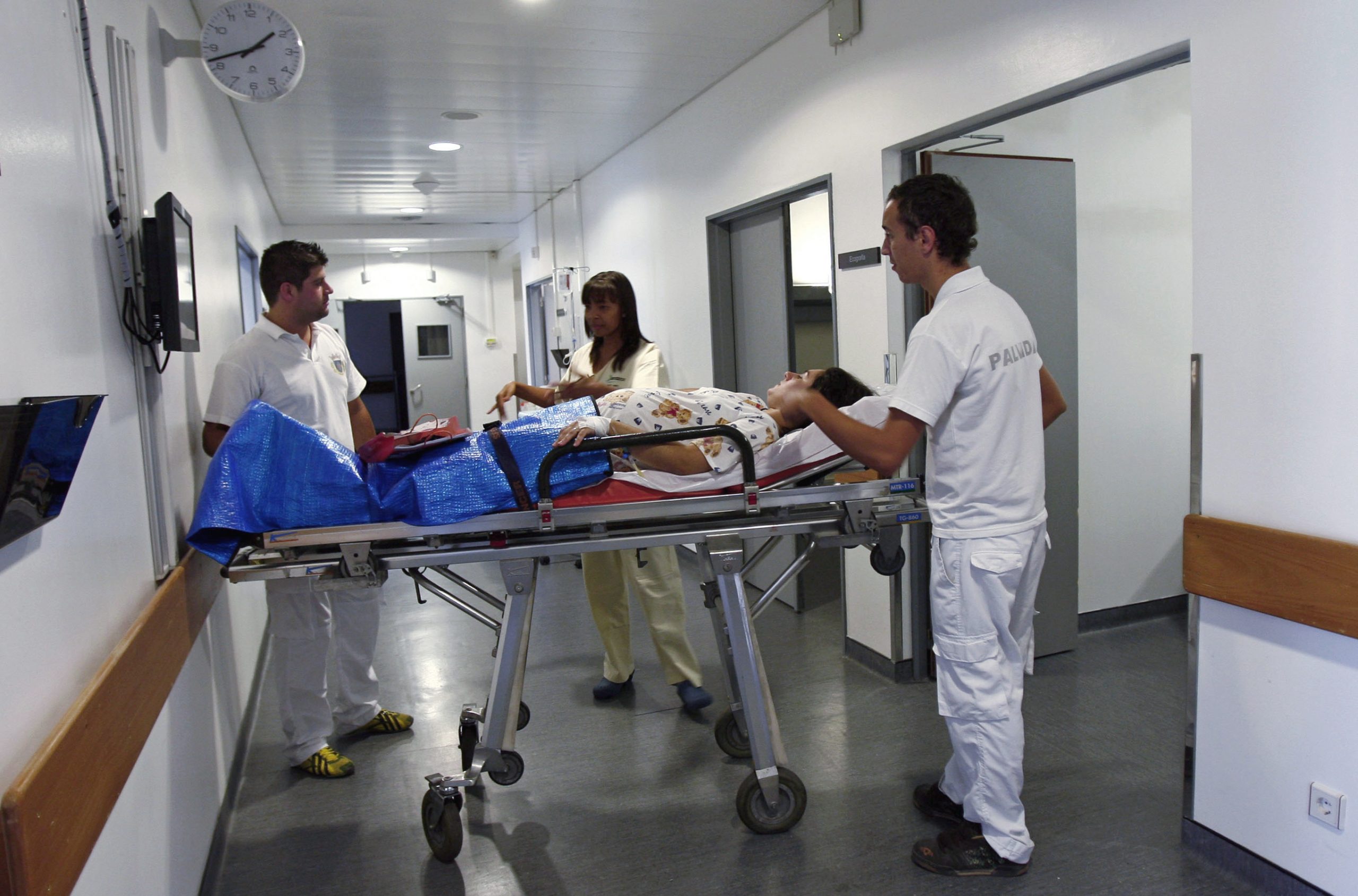 Doze urgências de obstetrícia e de pediatria fechadas no domingo