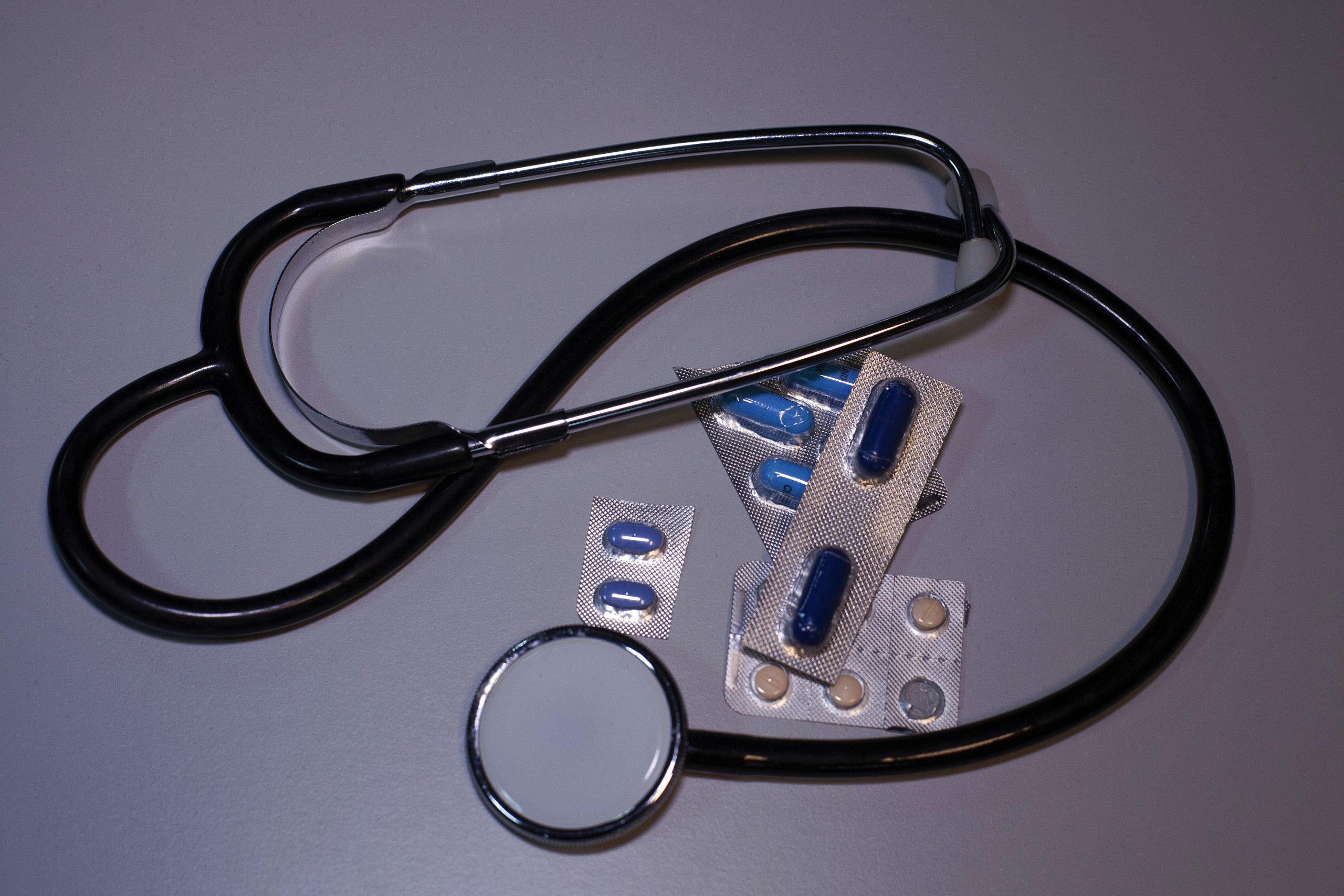 Médicos impedidos de passar receitas por falhas no sistema de prescrição eletrónica