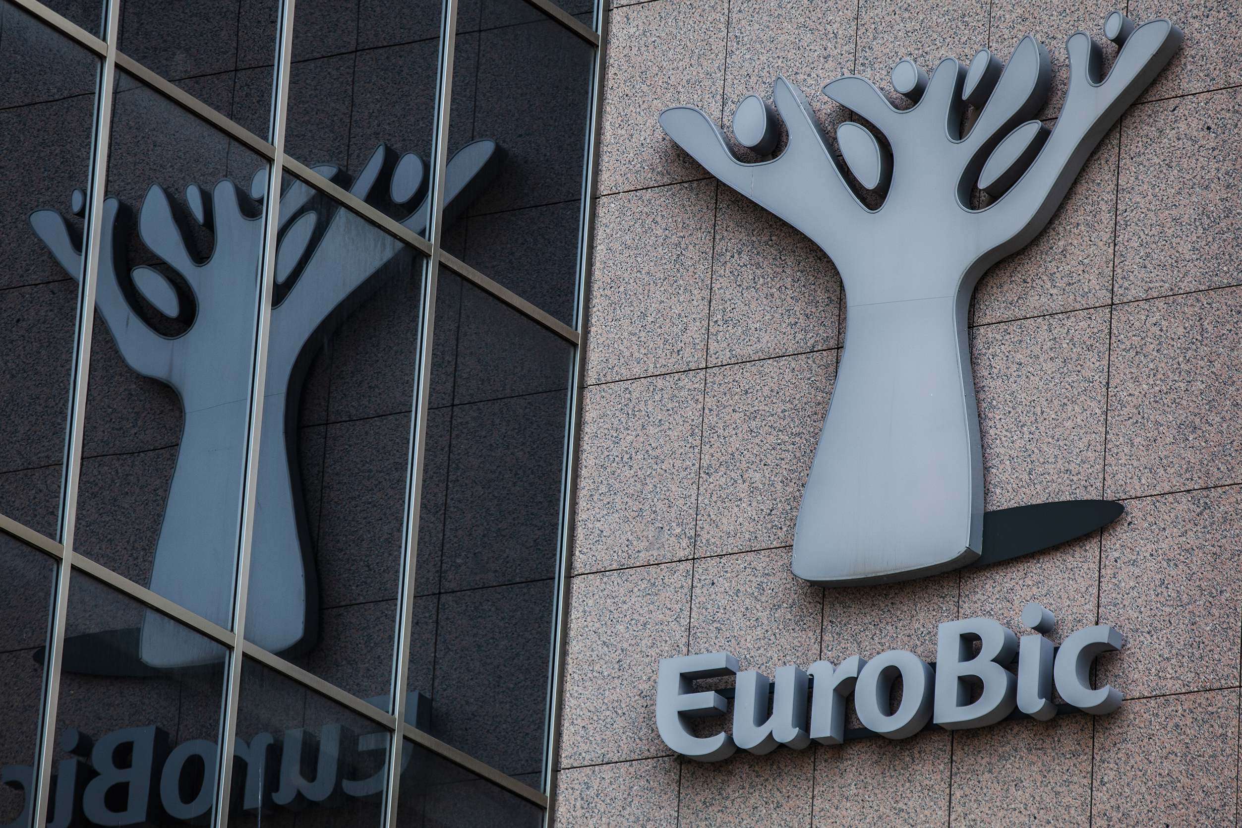 Luanda Leaks: BCE tem de autorizar compra do EuroBic pelo Abanca