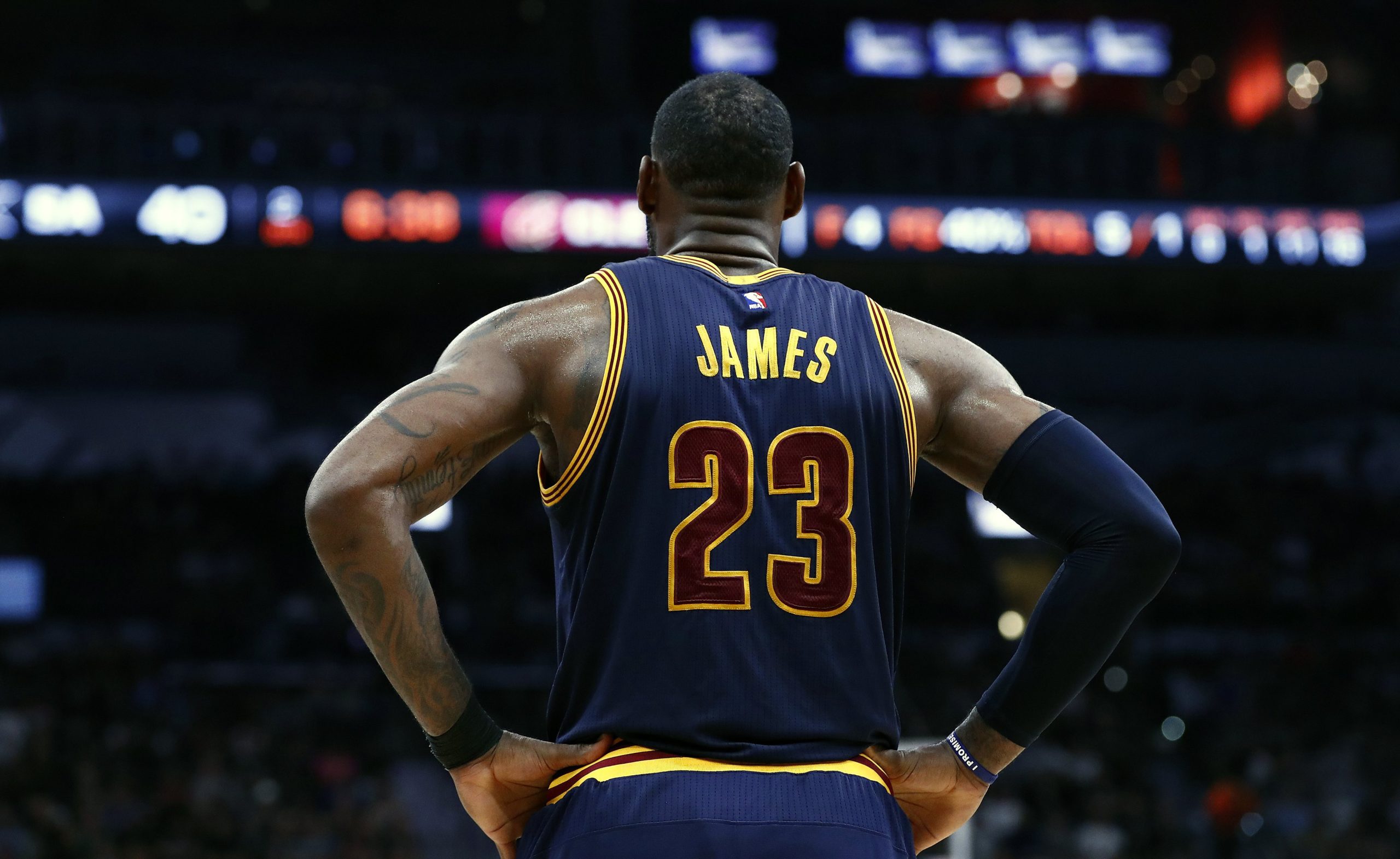 Campeões Cavaliers entram nos ‘play-offs’ da NBA com triunfo sofrido