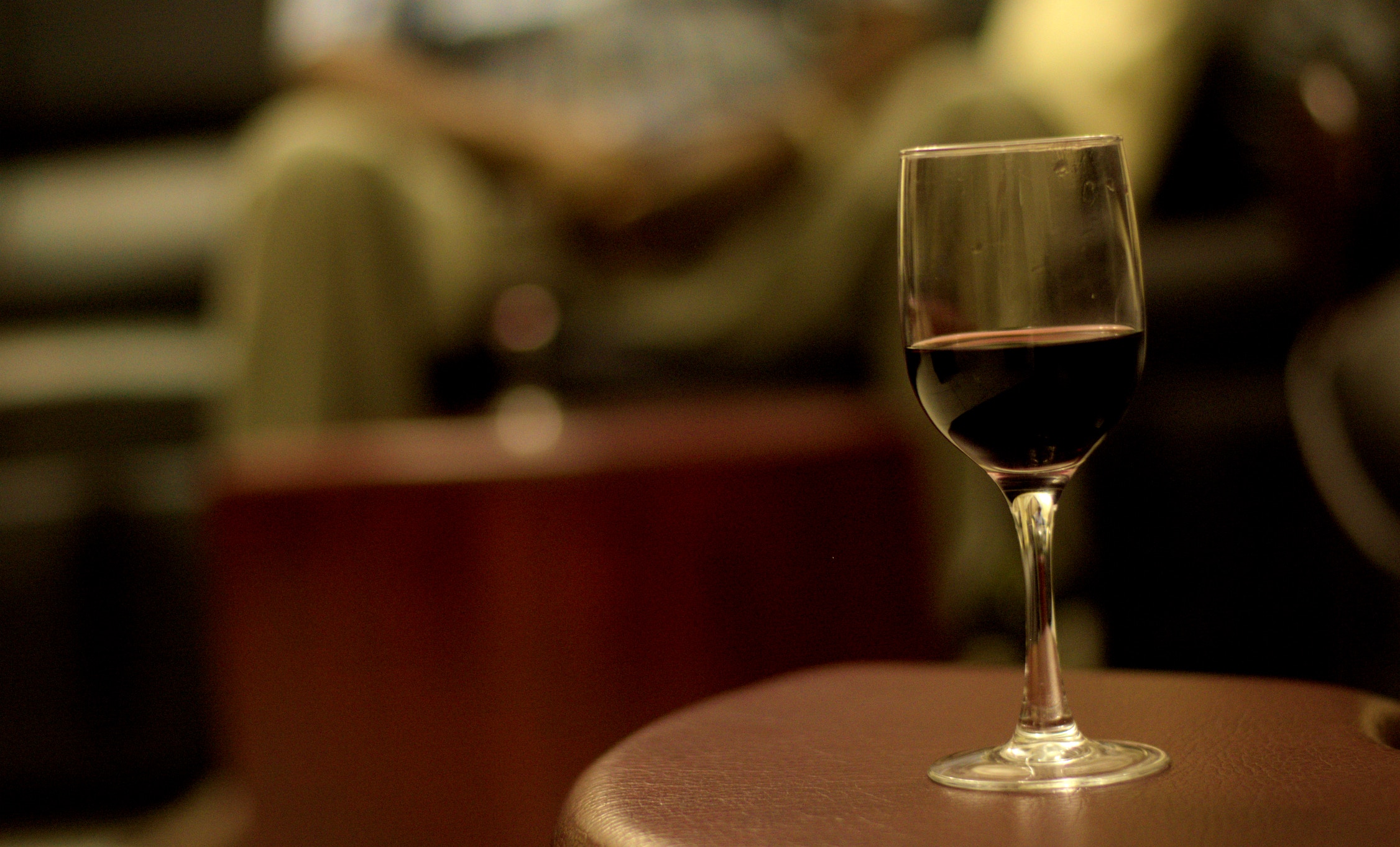 Norte-americana apaixonou-se por Portugal e criou Clube de Vinhos na Califórnia
