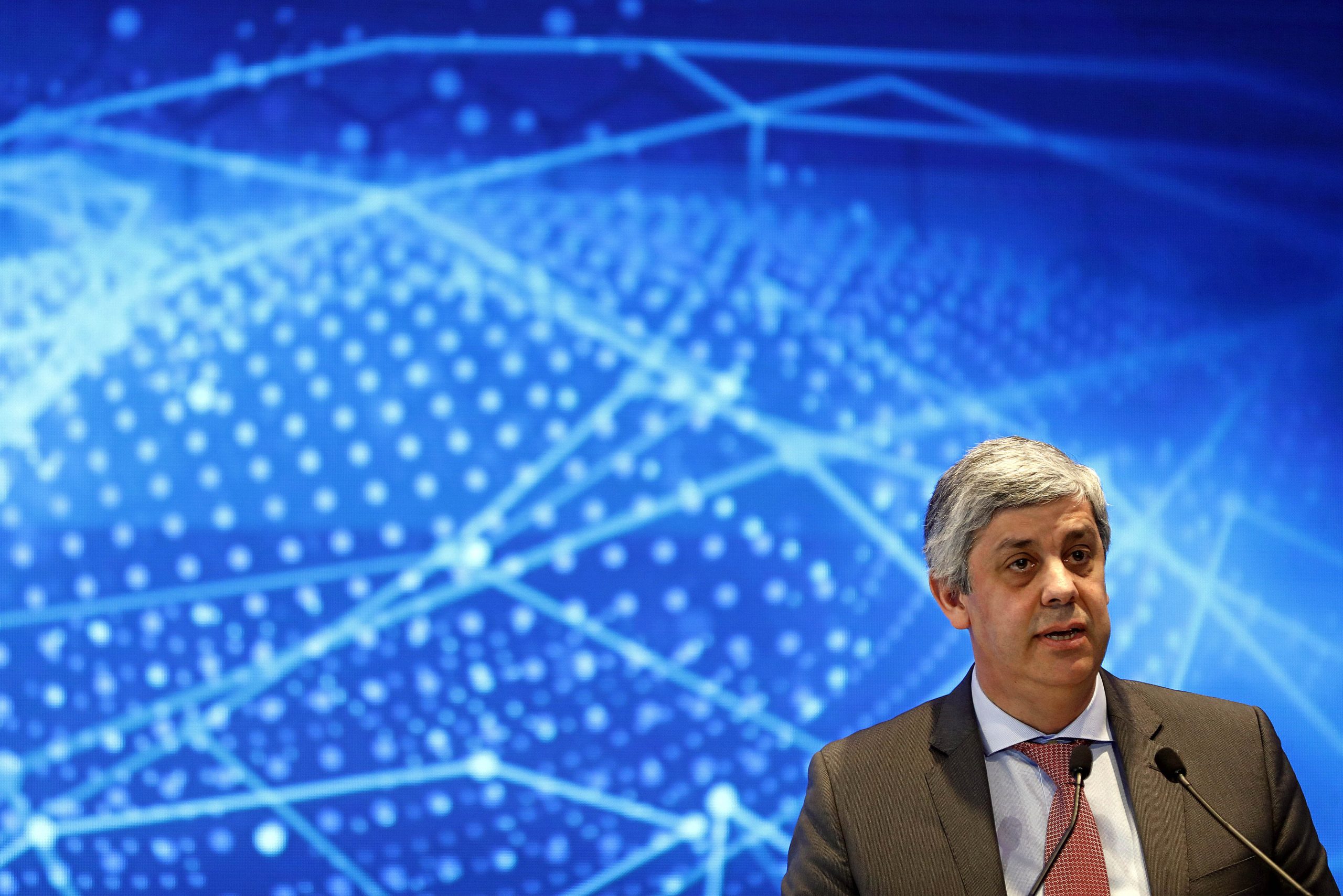 Mário Centeno diz que redução do “crédito malparado” é grande desafio dos bancos