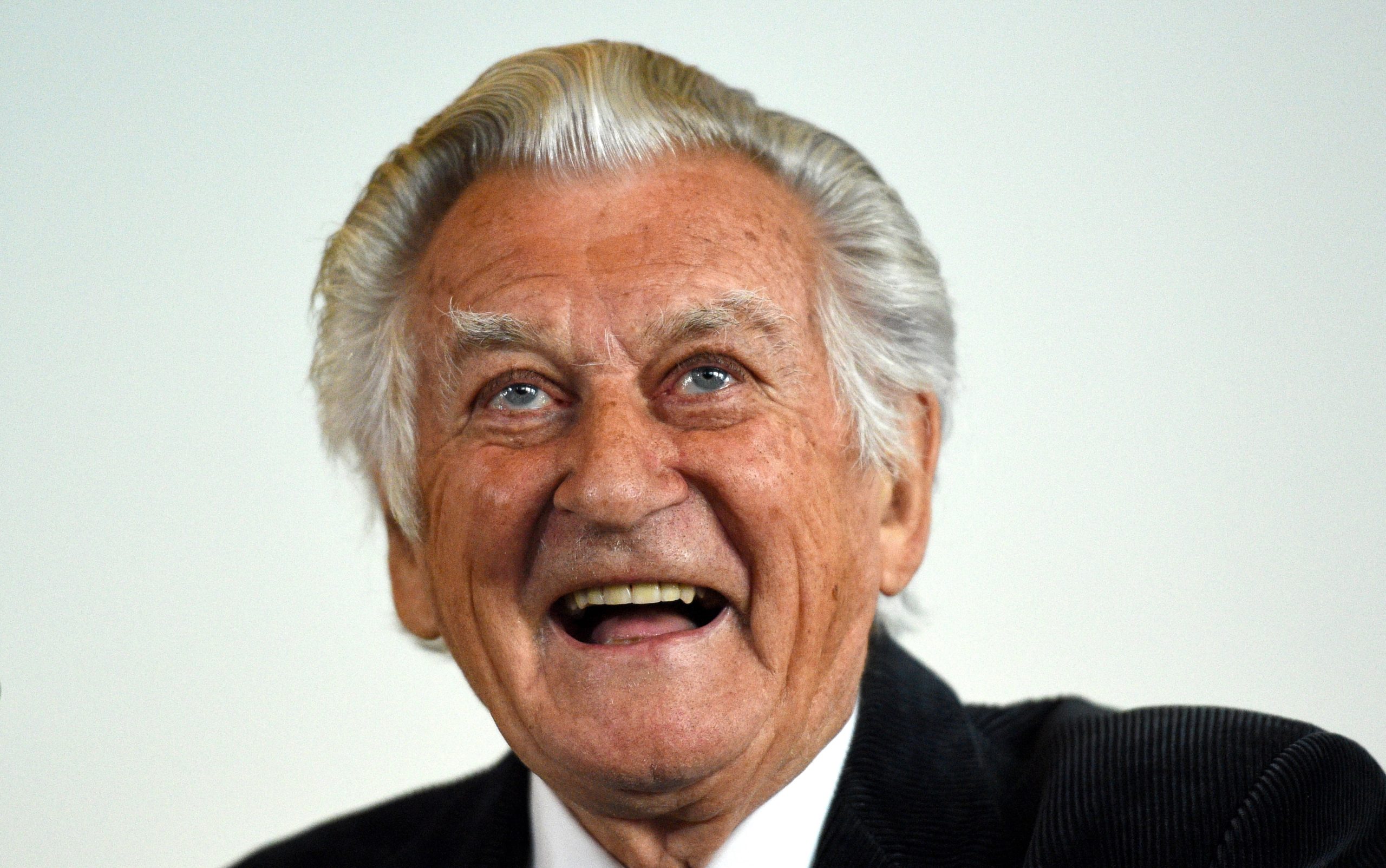 Morreu Bob Hawke, um dos primeiros-ministros mais populares da Austrália