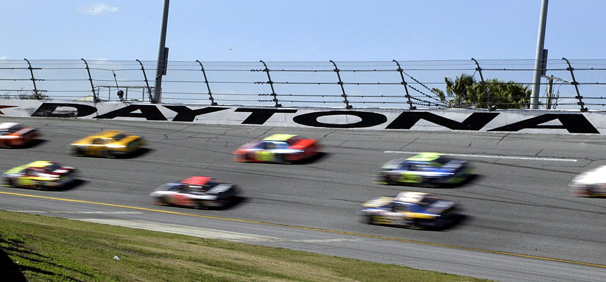 Fernando Alonso confirma participação nas 24 Horas de Daytona