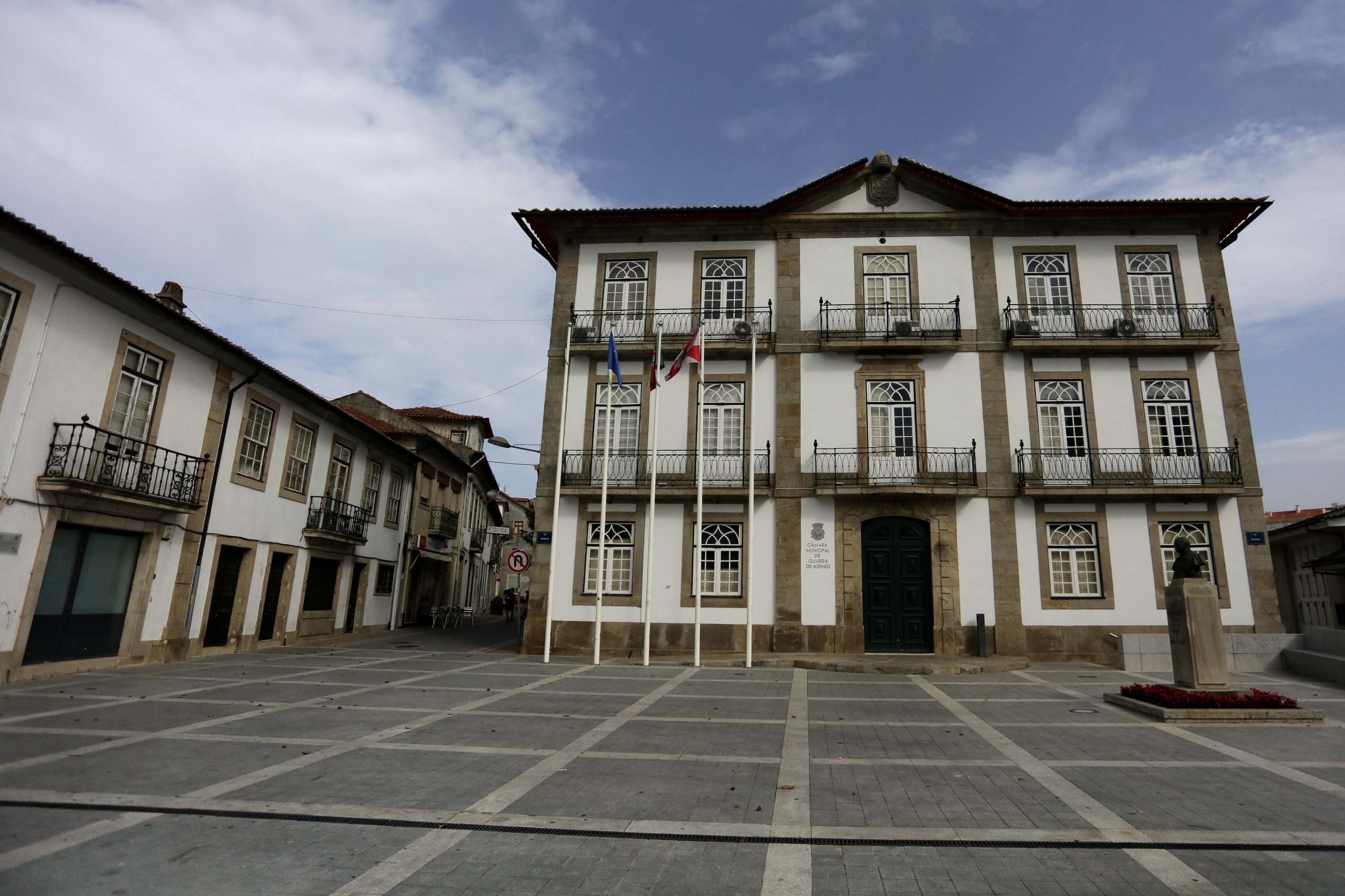 Covid-19: Azeméis encerra equipamentos municipais e cancela todos os eventos