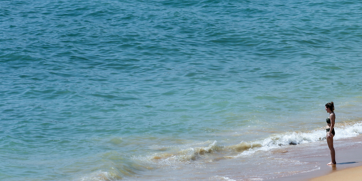 Sicília retira concessão centenária da praia de Mondello devido a ligações à máfia