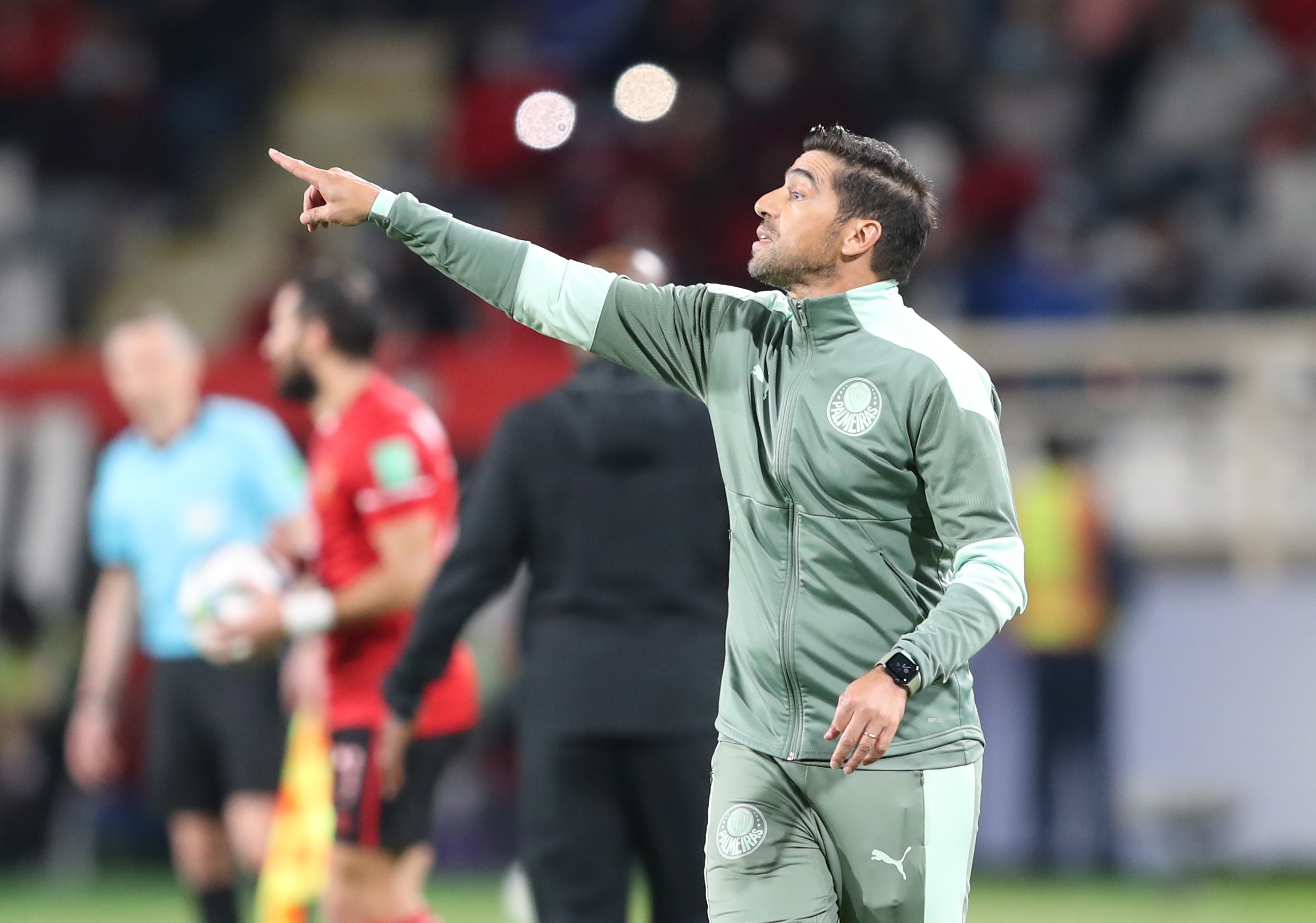 Abel Ferreira mantém-se no Palmeiras em 2024