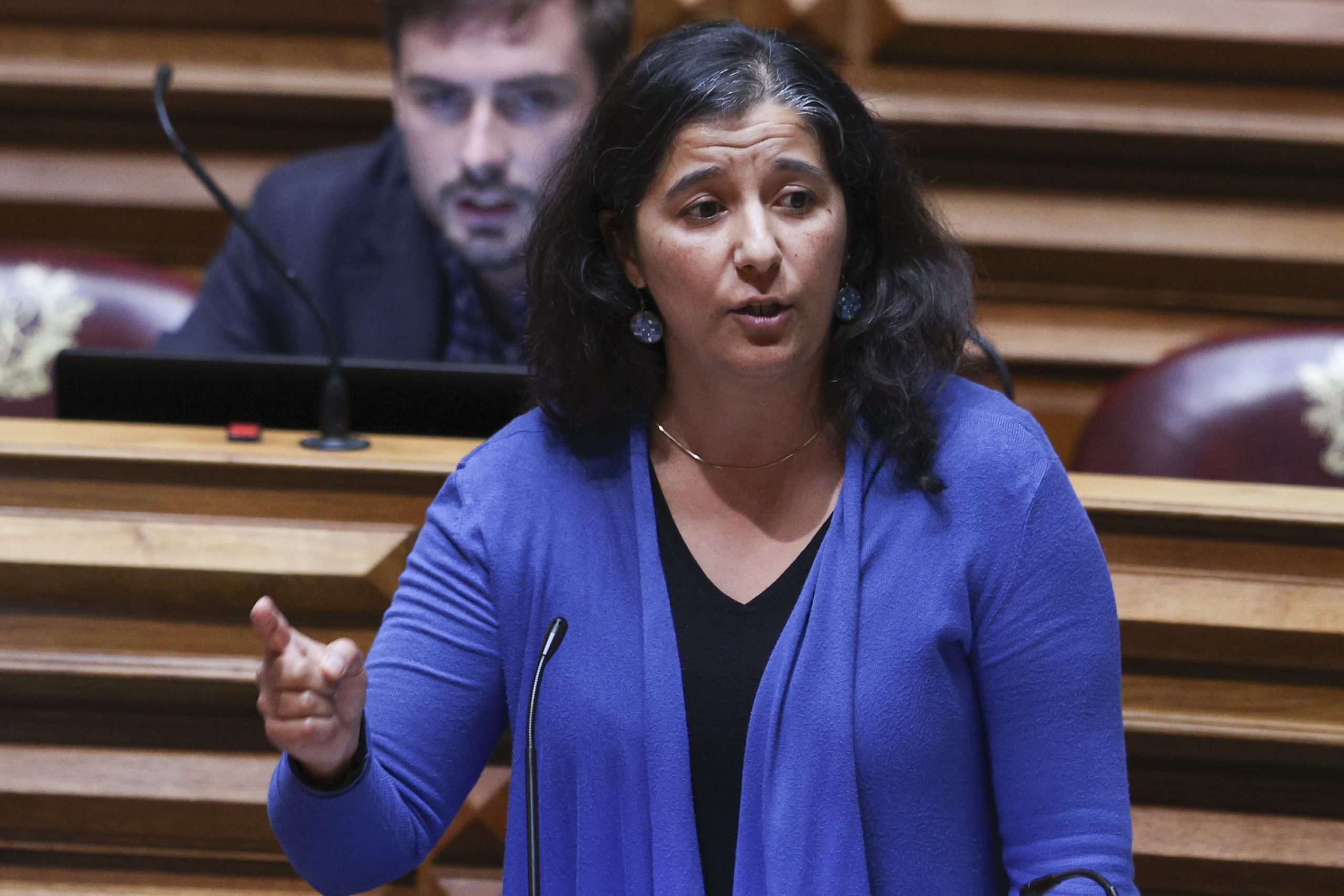 OE2025: PCP propõe vincular professores com três anos de serviço e reforçar oferta de habitação pública