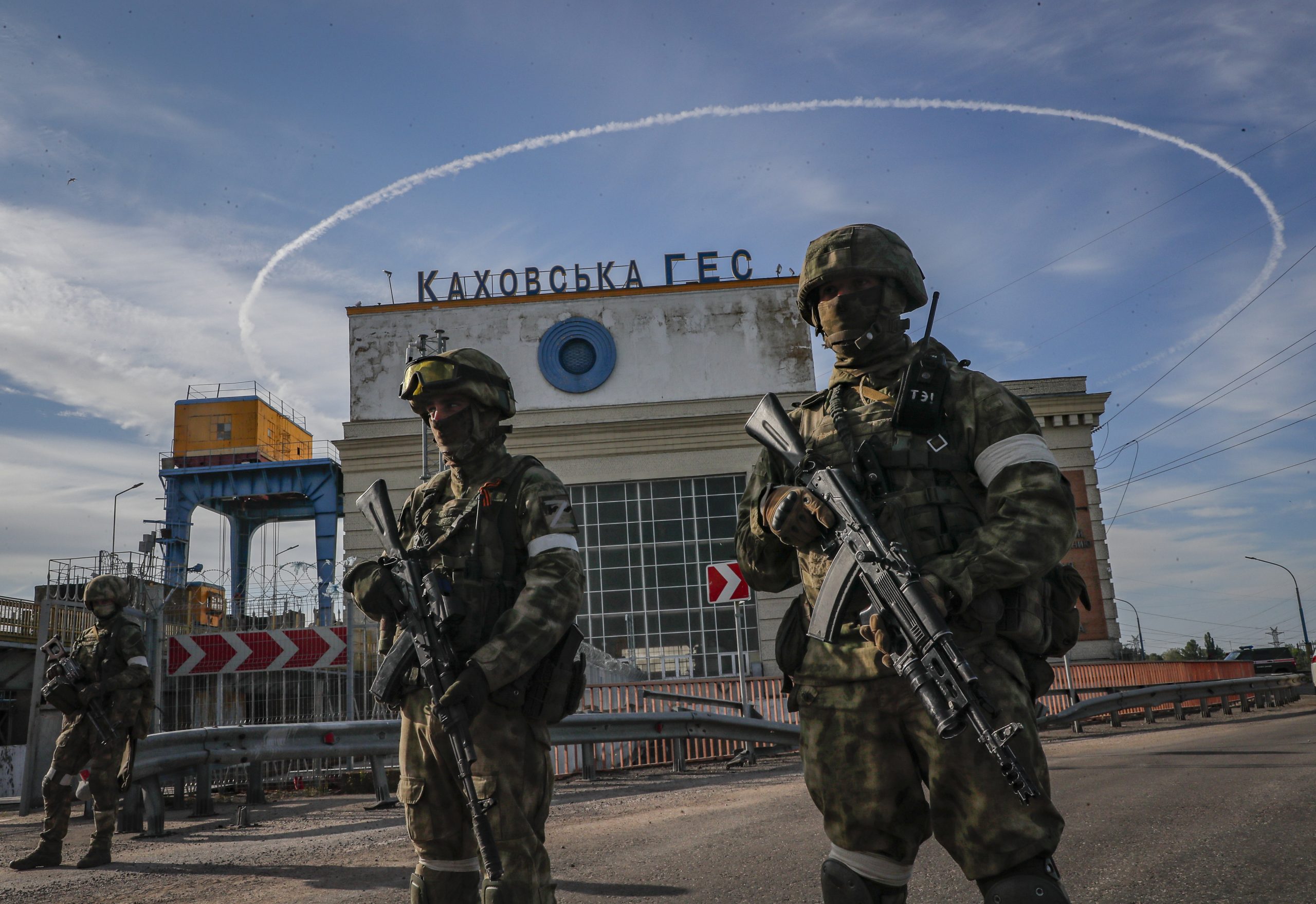 Kiev acusa Rússia de destruir barragem da central hidroelétrica de Kakhovkae e alerta para inundações