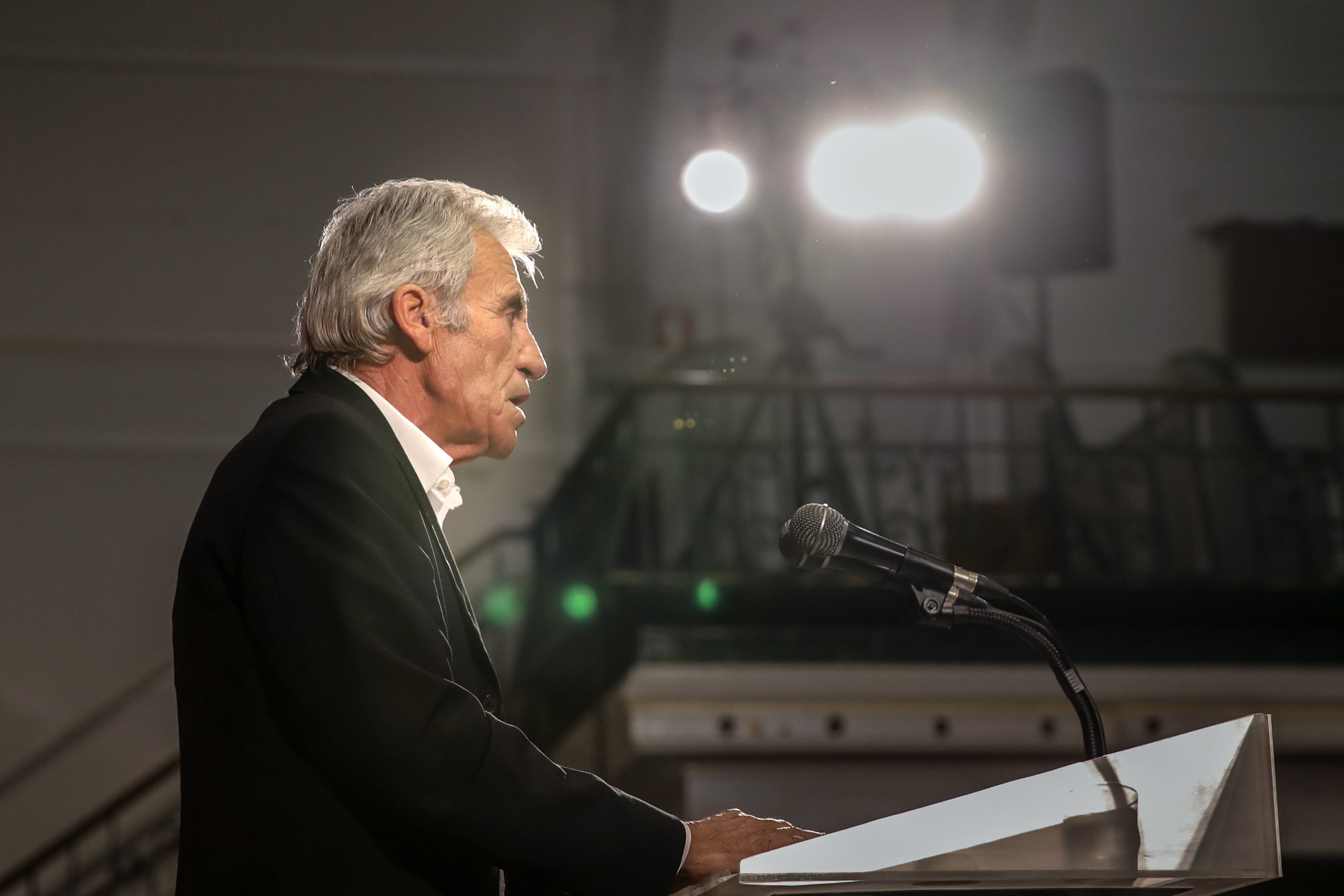 OE2021: PCP intervém para responder a problemas do país e não a crises artificiais