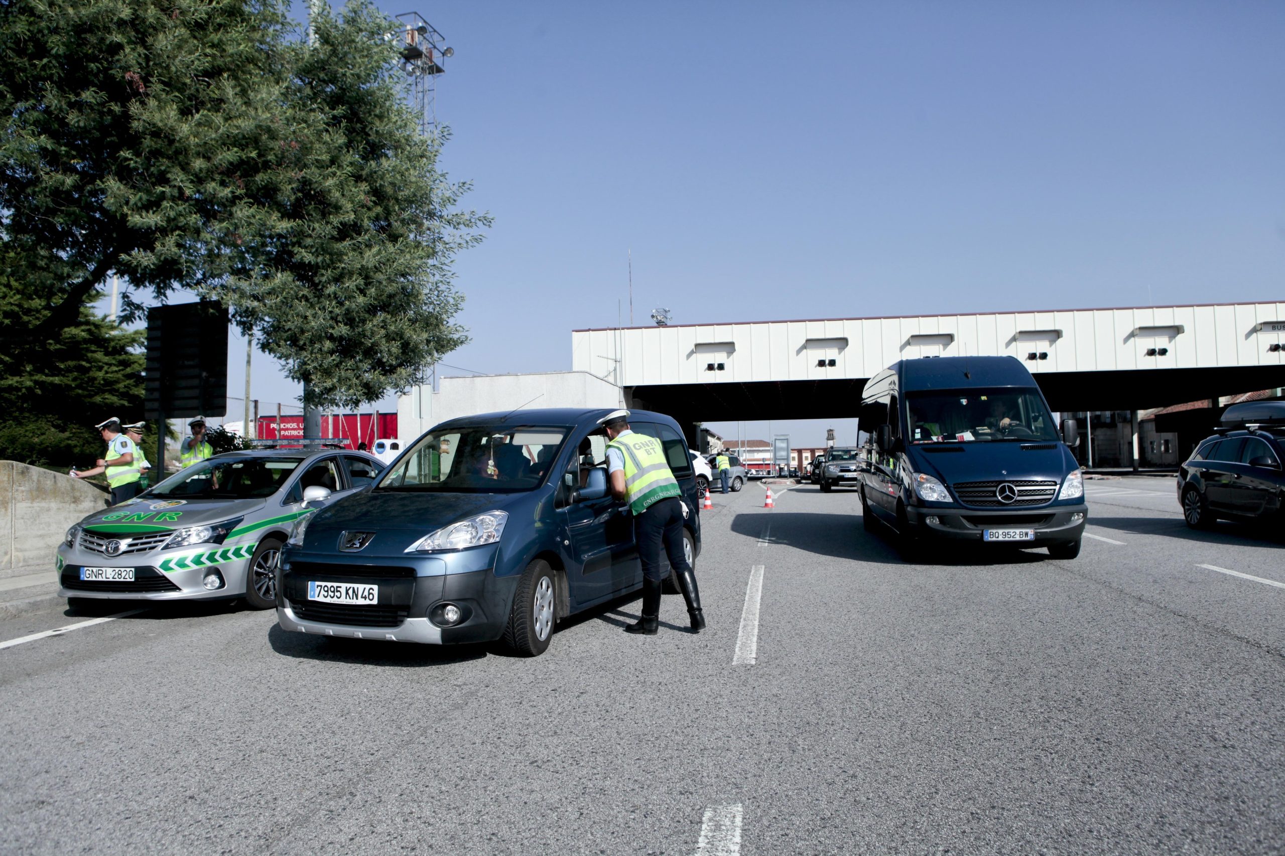 Portugueses e espanhóis juntos em Vilar Formoso pela abolição das portagens na A23 e A25