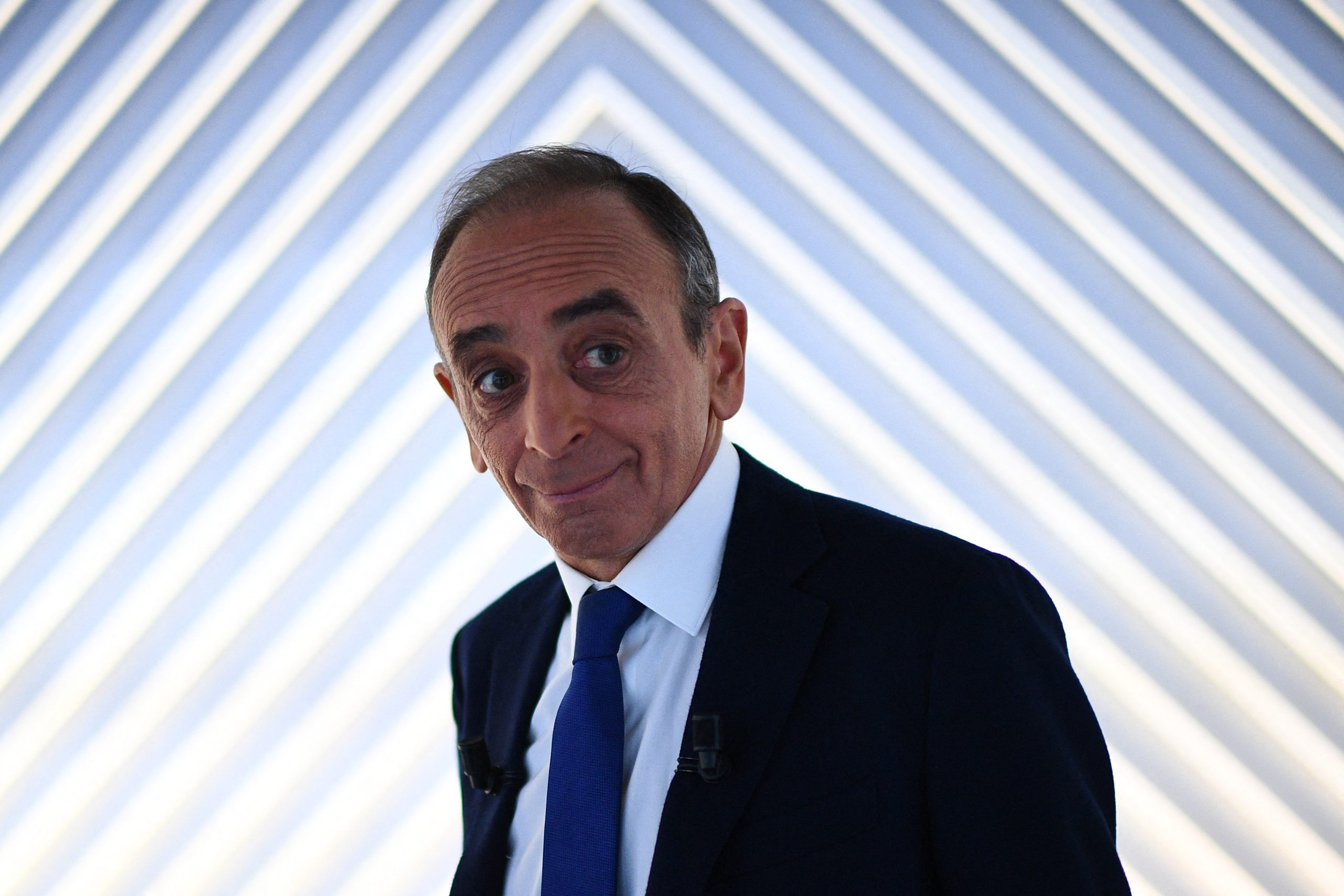A extrema-direita francesa tem um novo ídolo: Éric Zemmour