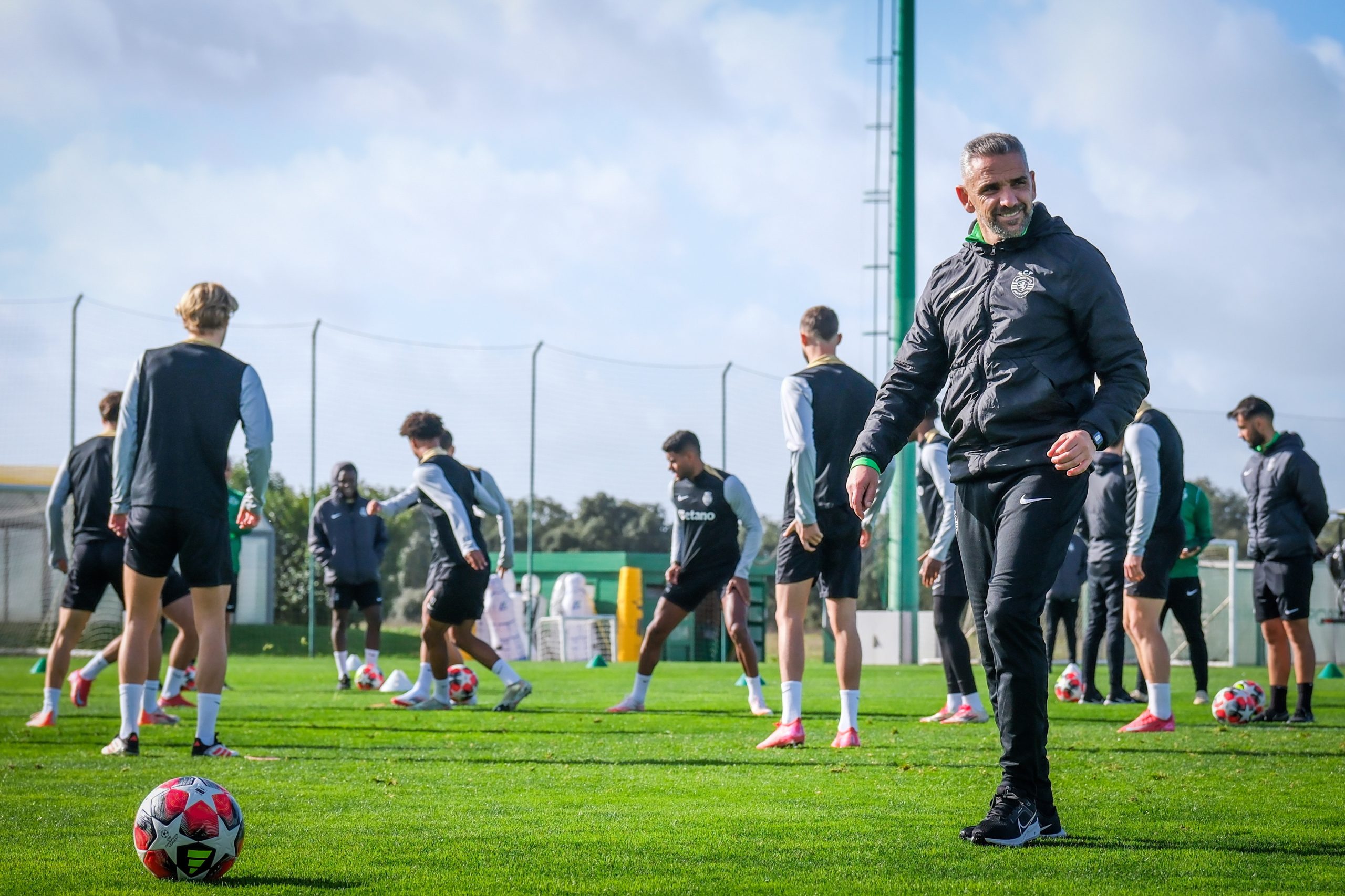 Sporting com Borussia Dortmund no play-off de acesso aos ‘oitavos’ da ‘Champions’