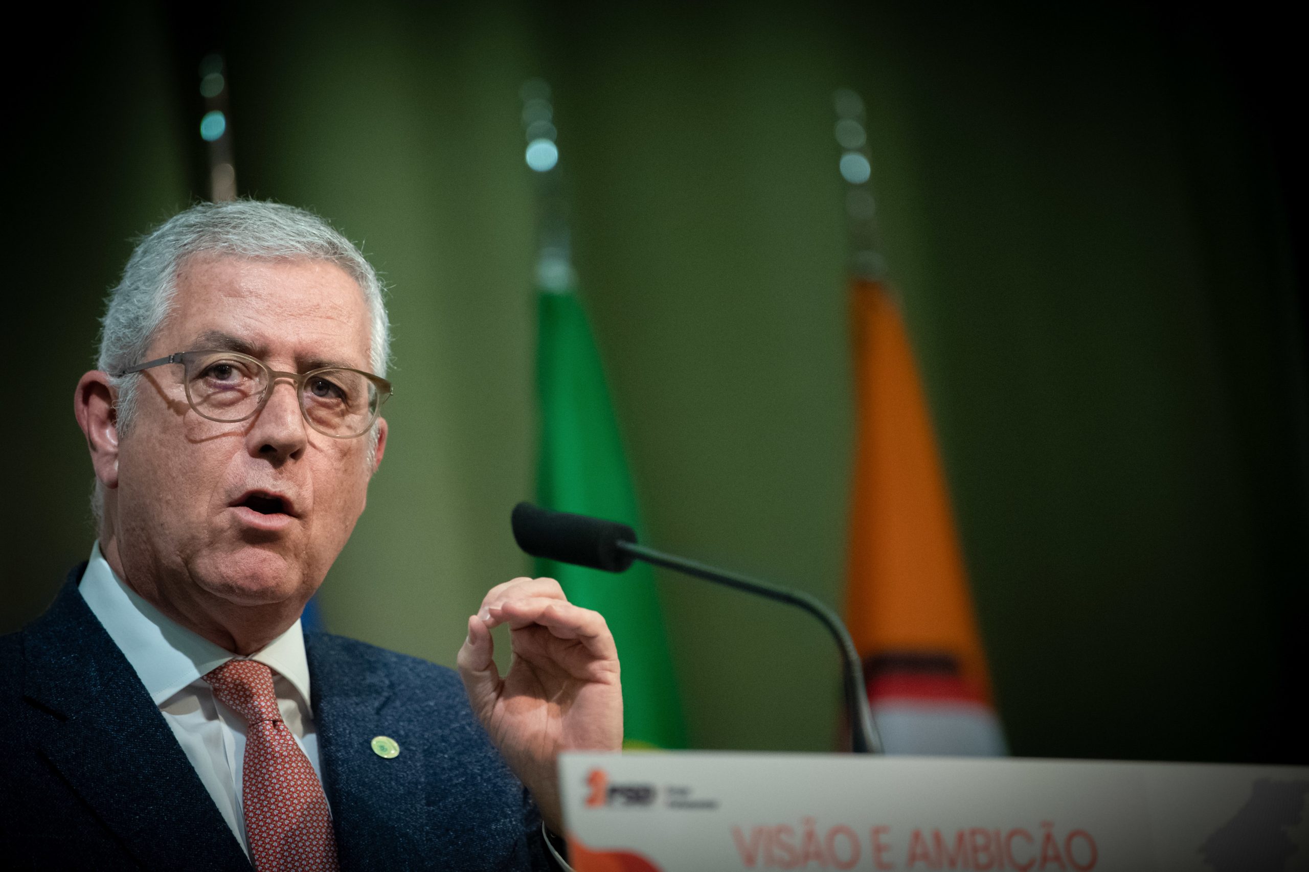 Fernando Negrão contra eutanásia mas também rejeita referendo sobre o tema