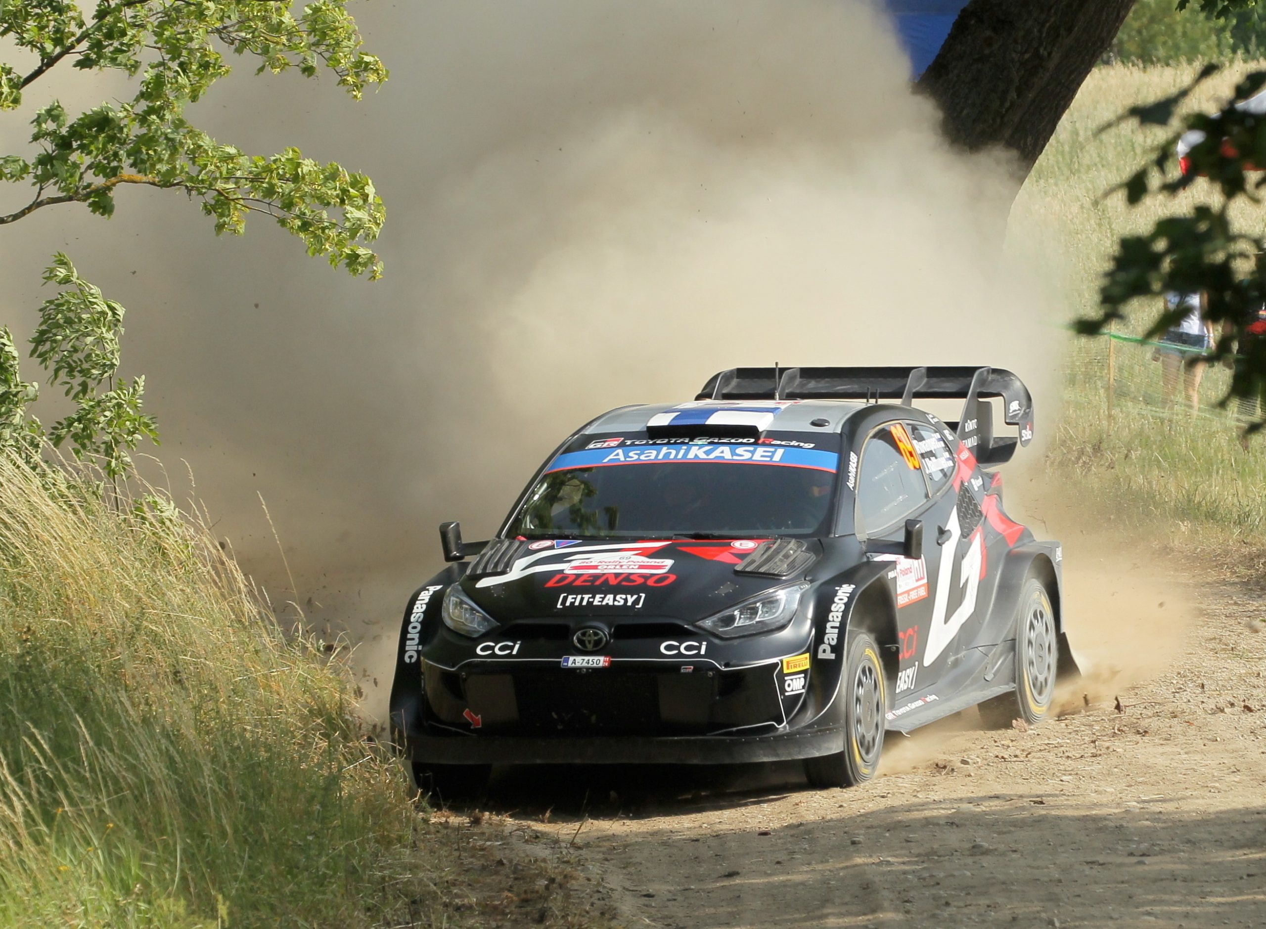 WRC: Kalle Rovanperä domina primeiro dia no Rali da Letónia