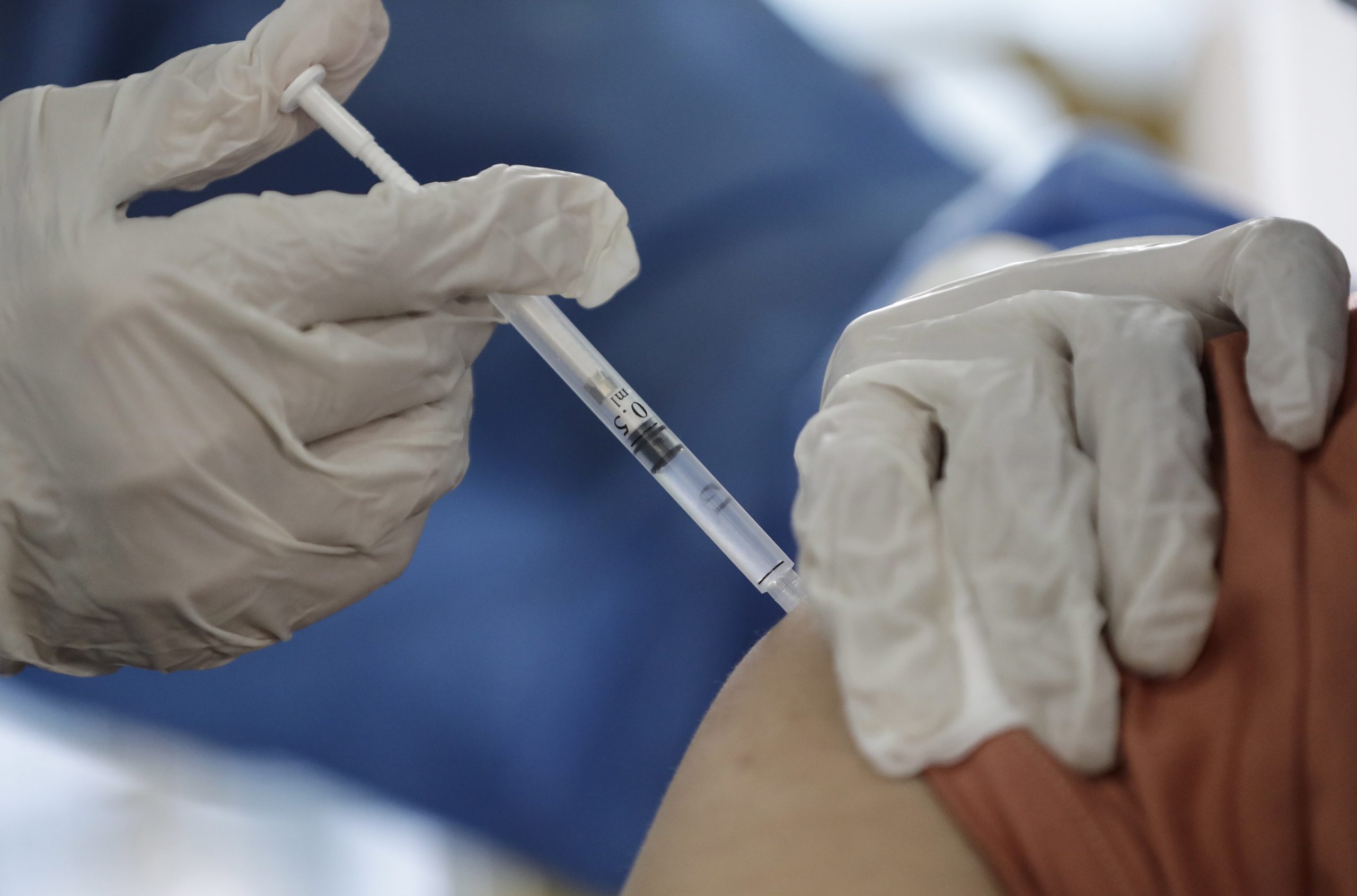 Vacinas contra a covid-19 com mRNA seguras para doentes com insuficiência cardíaca, revela estudo