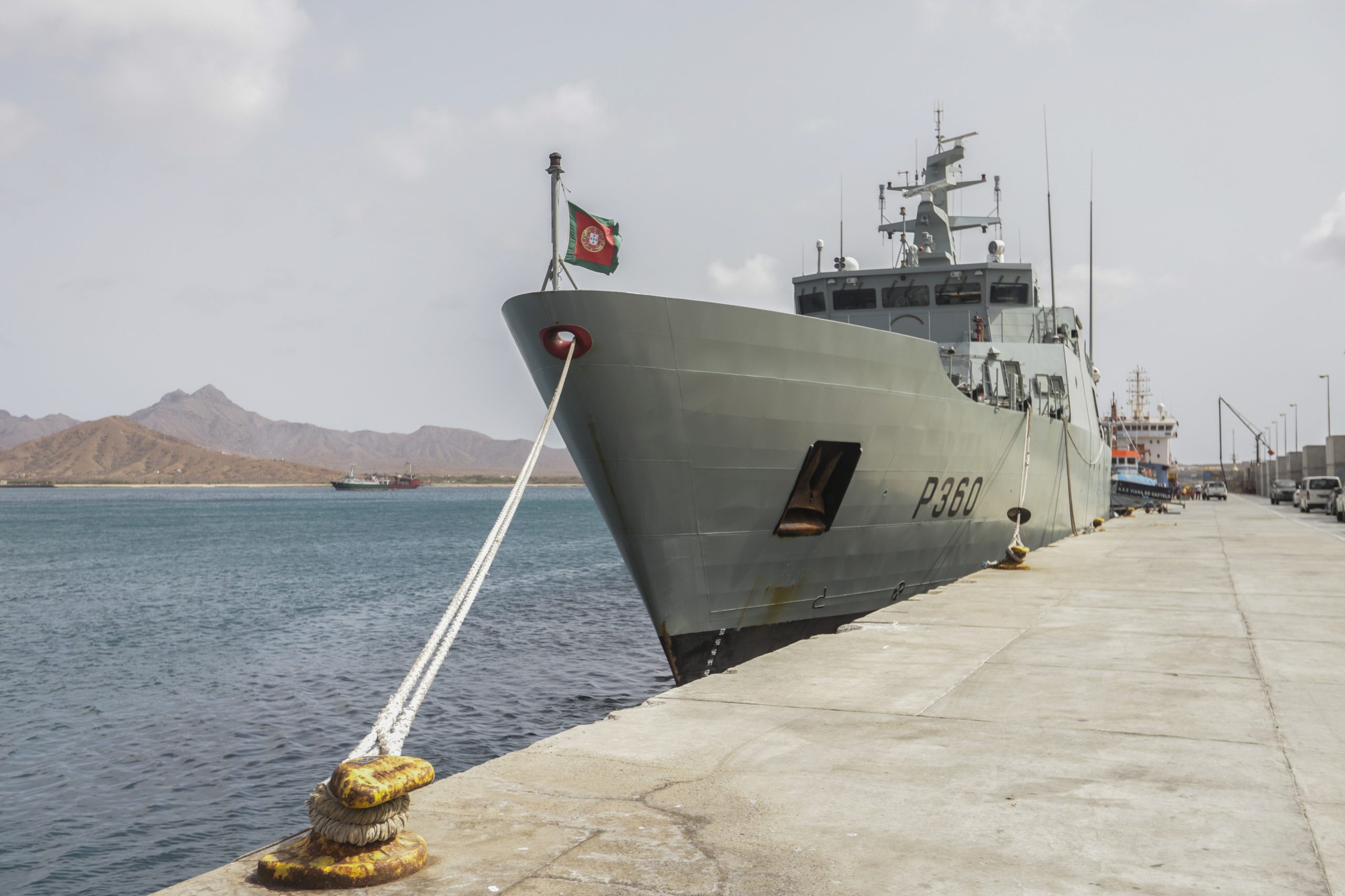 Navio de patrulha oceânico português dobrou pela primeira vez Cabo da Boa Esperança a está a caminho de Maputo