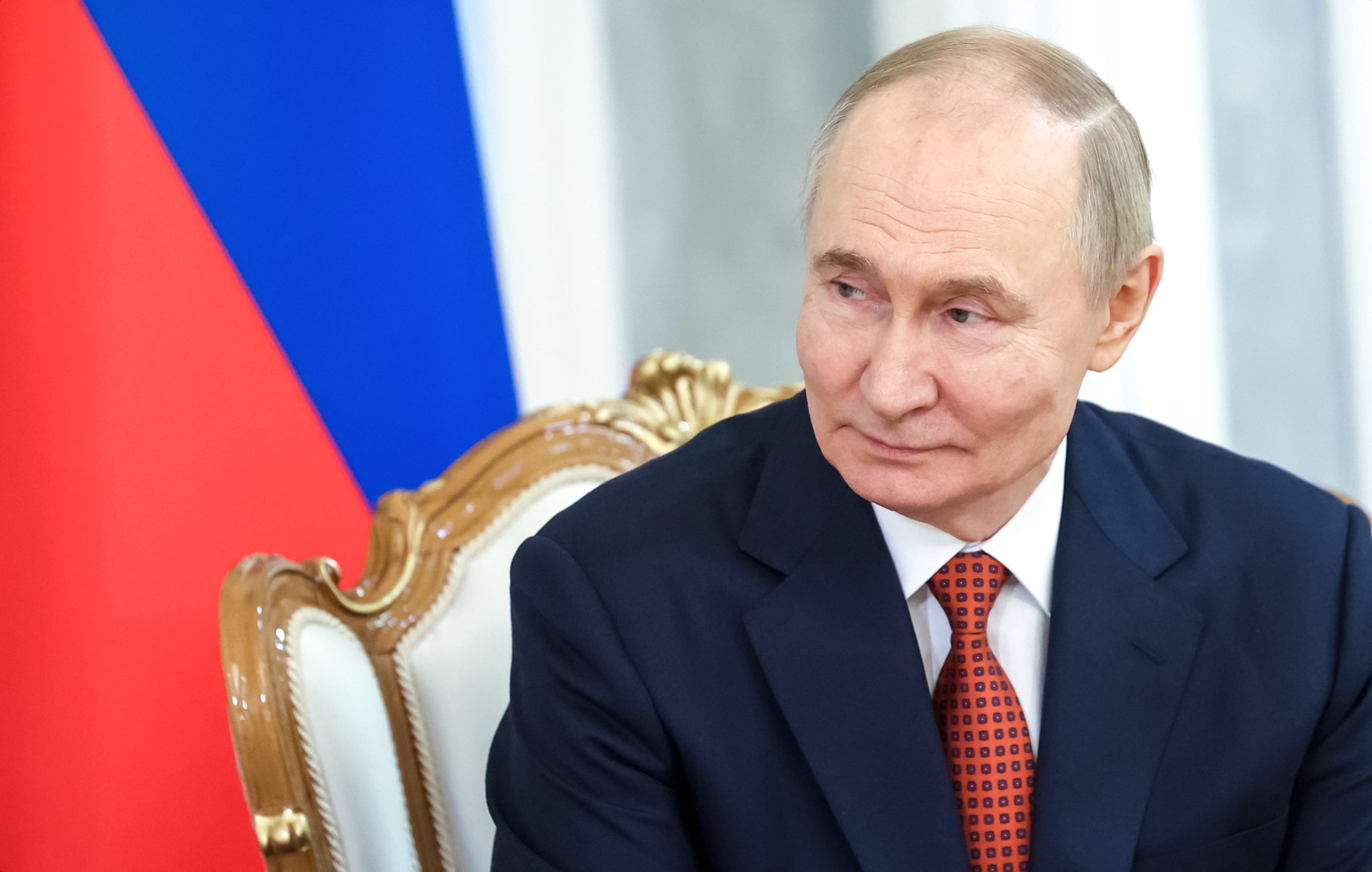Partido de Putin vence eleições legislativas russas
