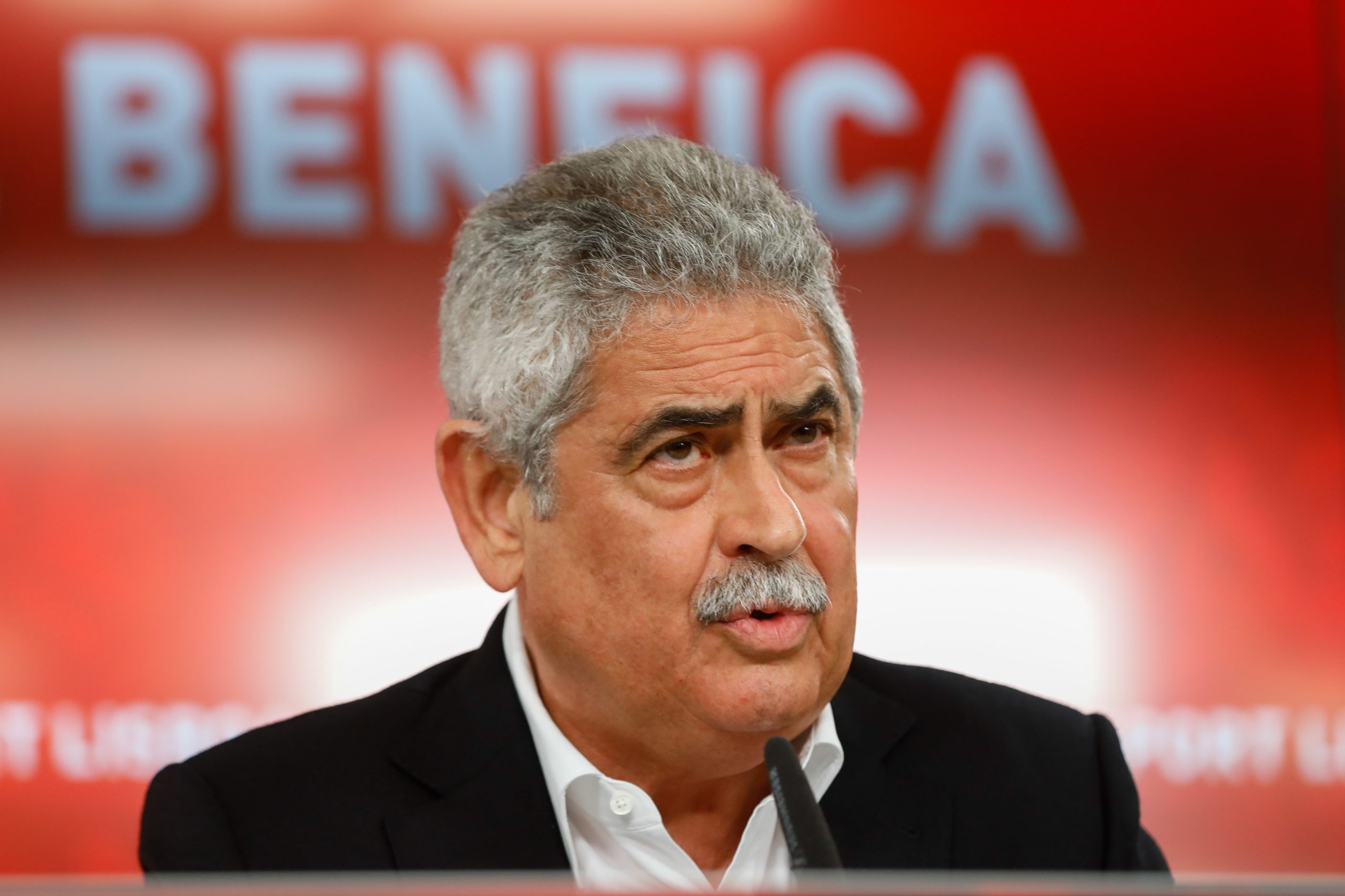 Operação ‘Mala Ciao’. Denúncias a Norte levam Benfica a ponderar deixar de emprestar e contratar jogadores em Portugal