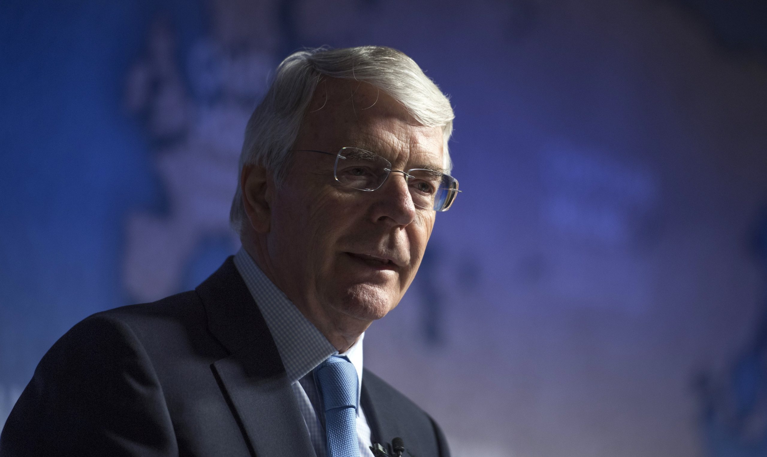 Ex-PM John Major alerta para apoiantes radicais do ‘Brexit’ entre conservadores