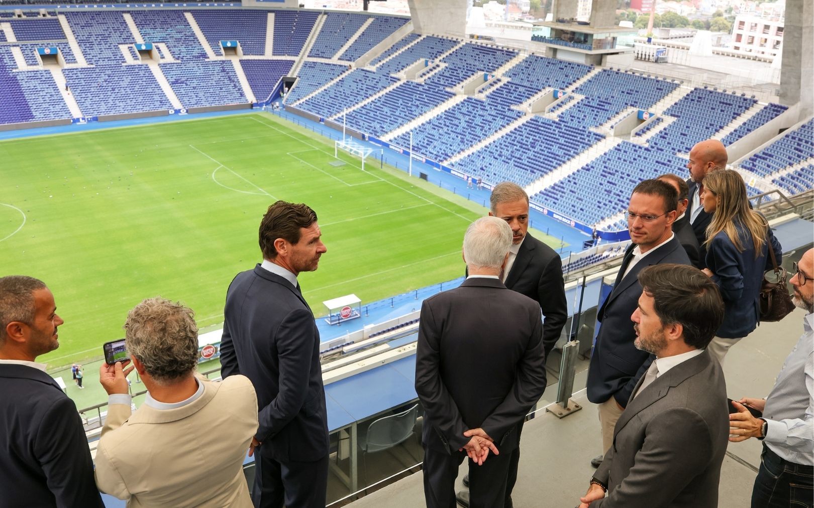 Autárquicas. Candidatos à Câmara do Porto visitam Estádio do Dragão
