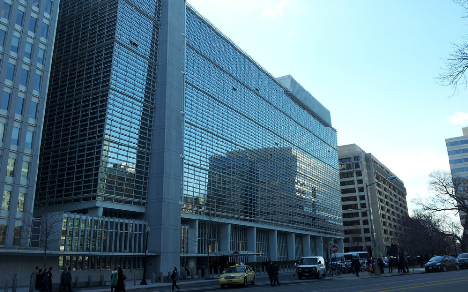 Economista do Banco Mundial nega irregularidades em relatório de competitividade sobre o Chile