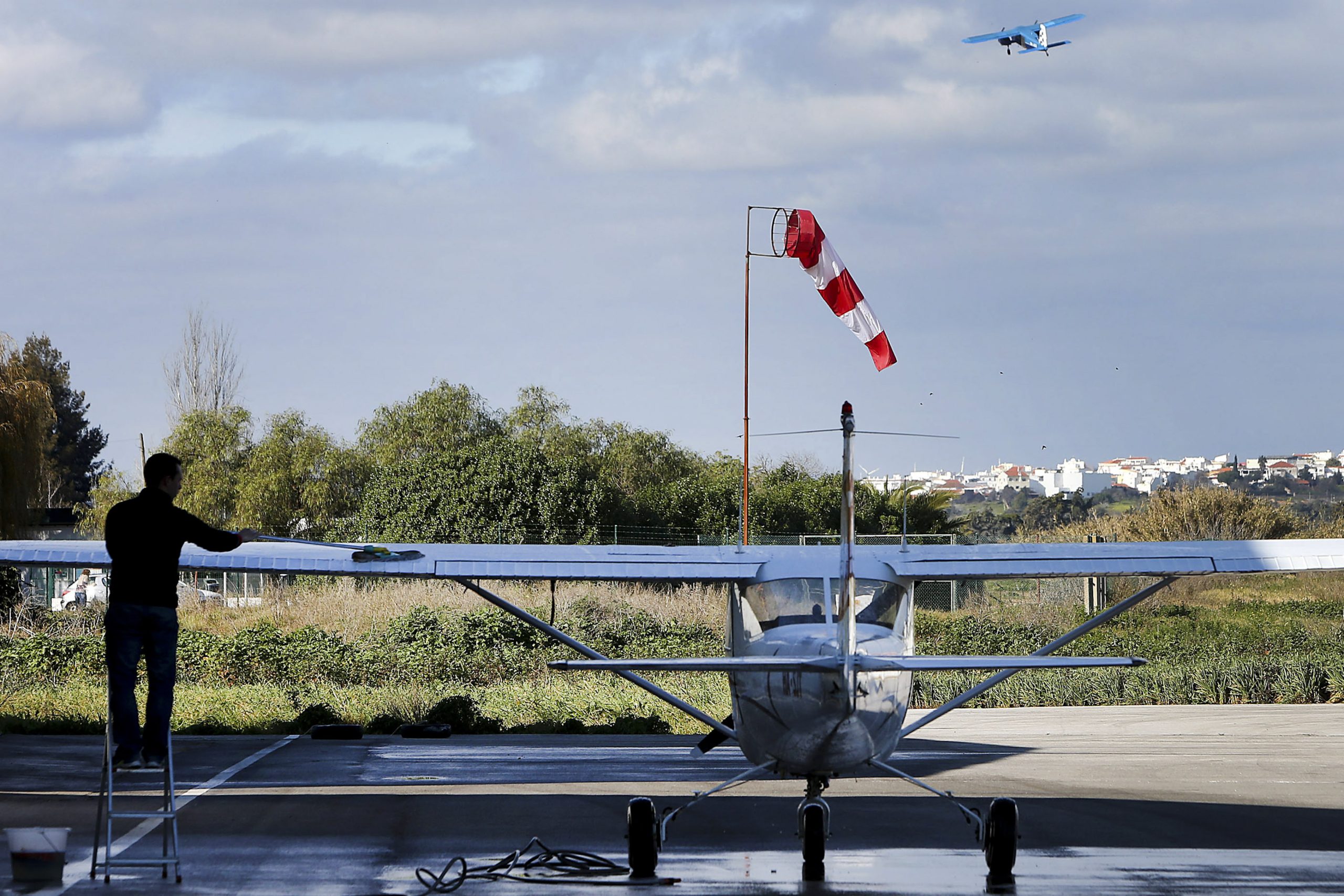 Avioneta despenha-se em Benavente: Piloto ferido com gravidade