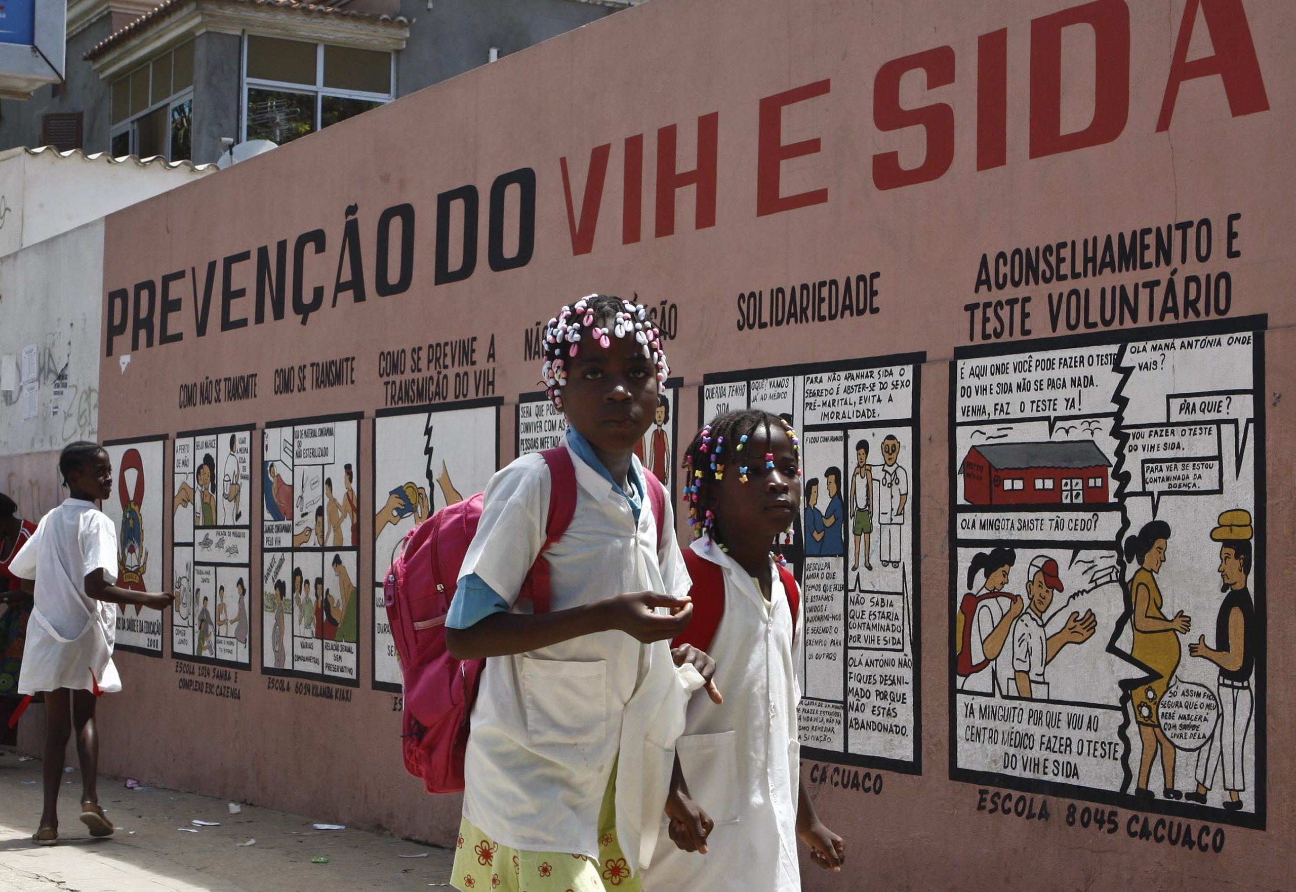 A cada hora que passa 18 crianças são infetadas com o VIH, diz Unicef