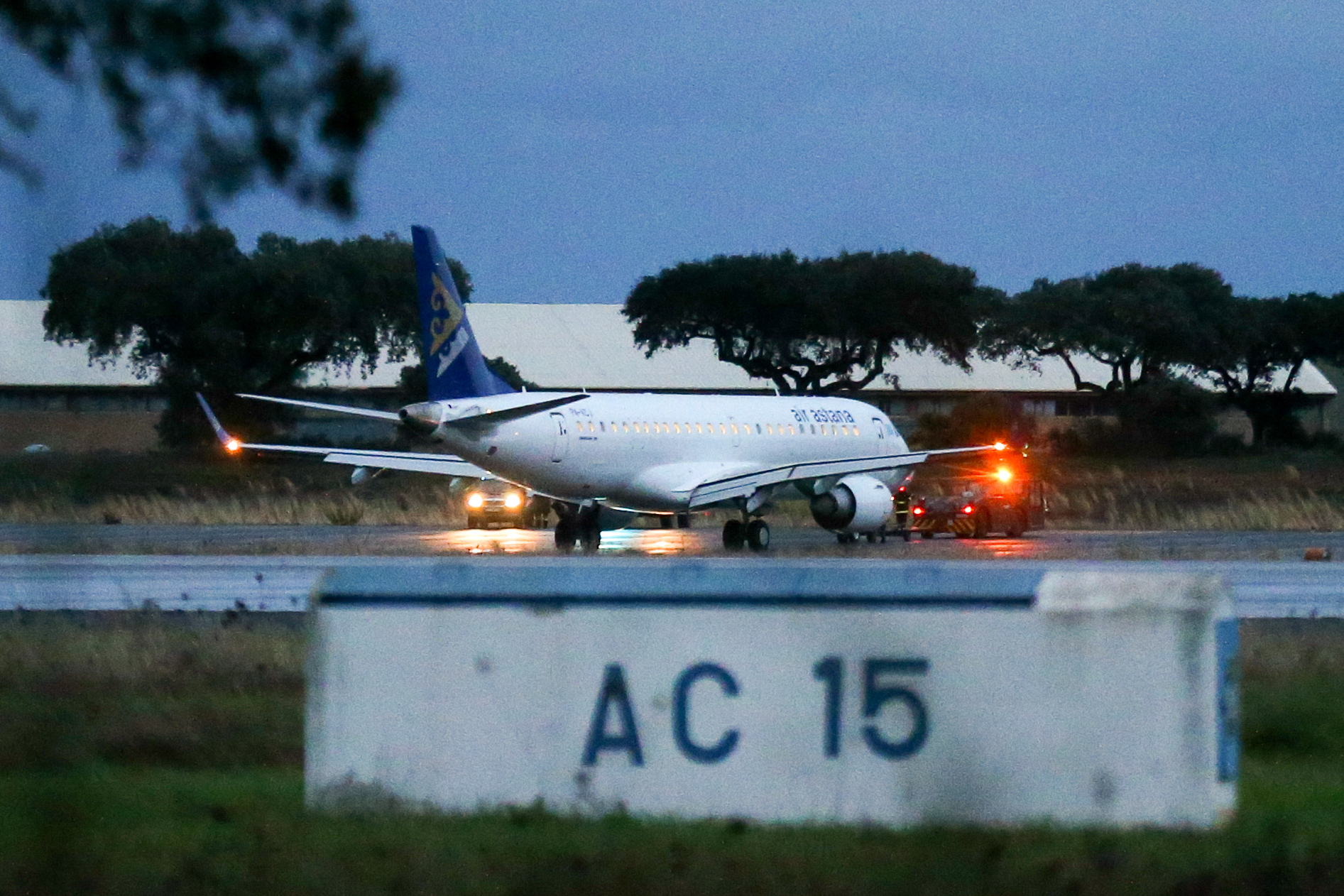 Avião da Air Astana que aterrou de emergência em Beja, em 2018, tinha os comandos invertidos