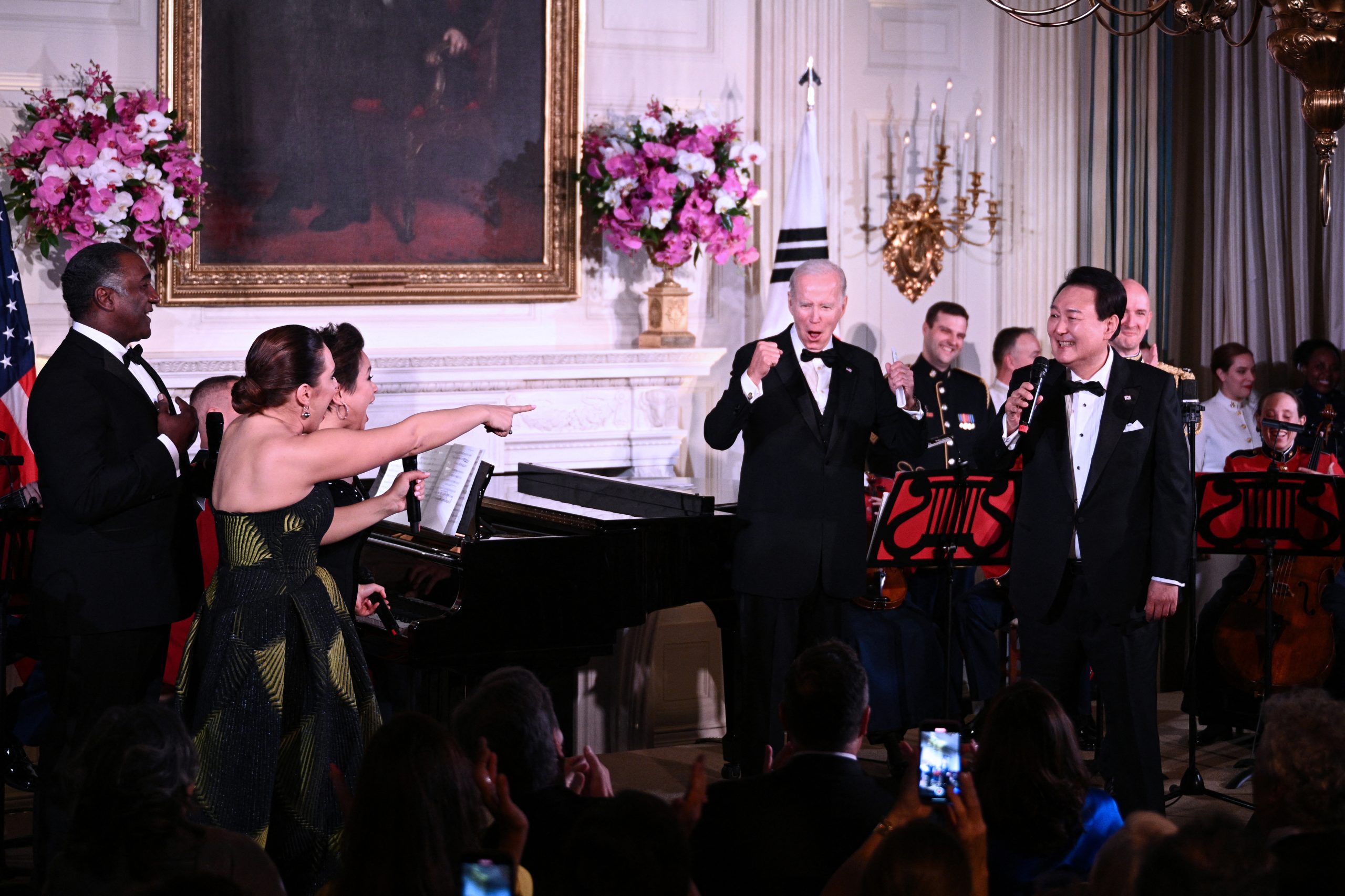 “This was the day …”. Presidente da Coreia do Sul canta “American Pie” em jantar na Casa Branca