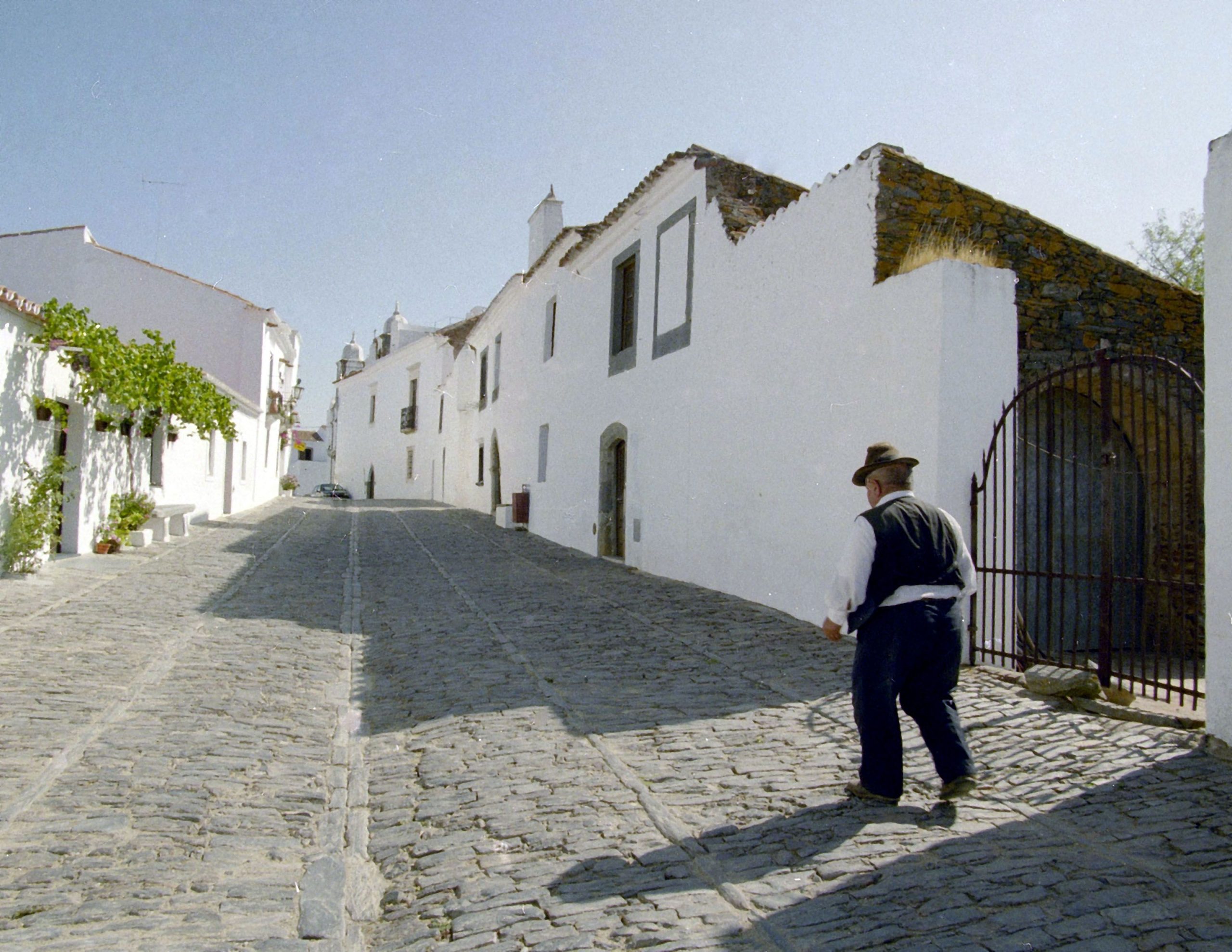 “Alentejo”. António Ervedeiro expõe em Monsaraz