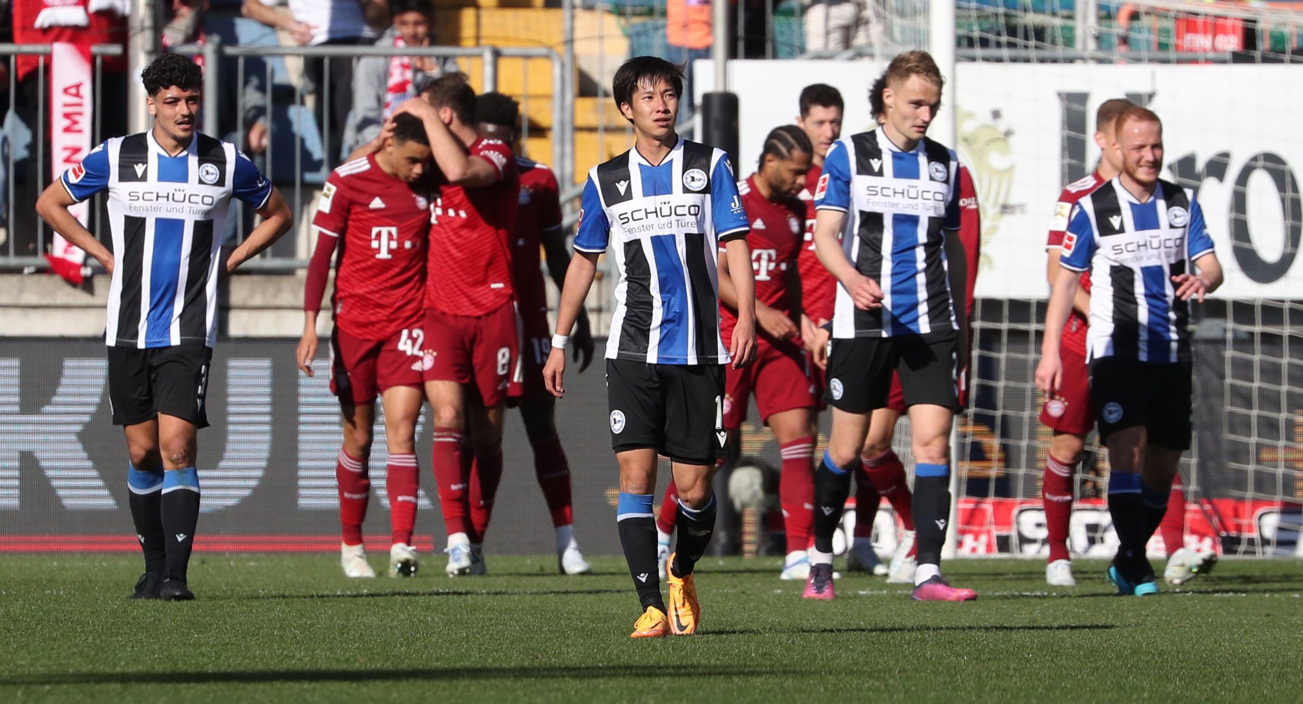 Bayern Munique vence e repõe margem de segurança na liderança da Bundesliga