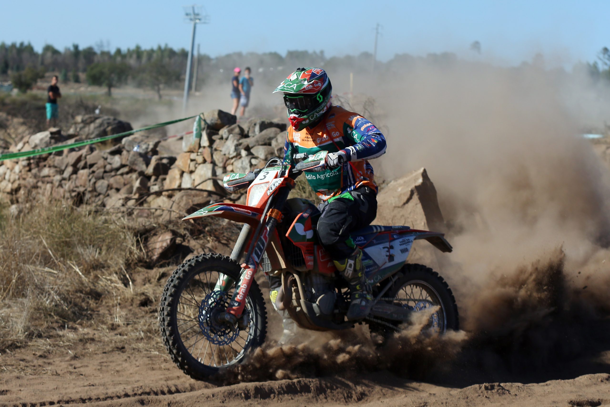 Mário Patrão lidera Rali Morocco Desert Challenge nas motos