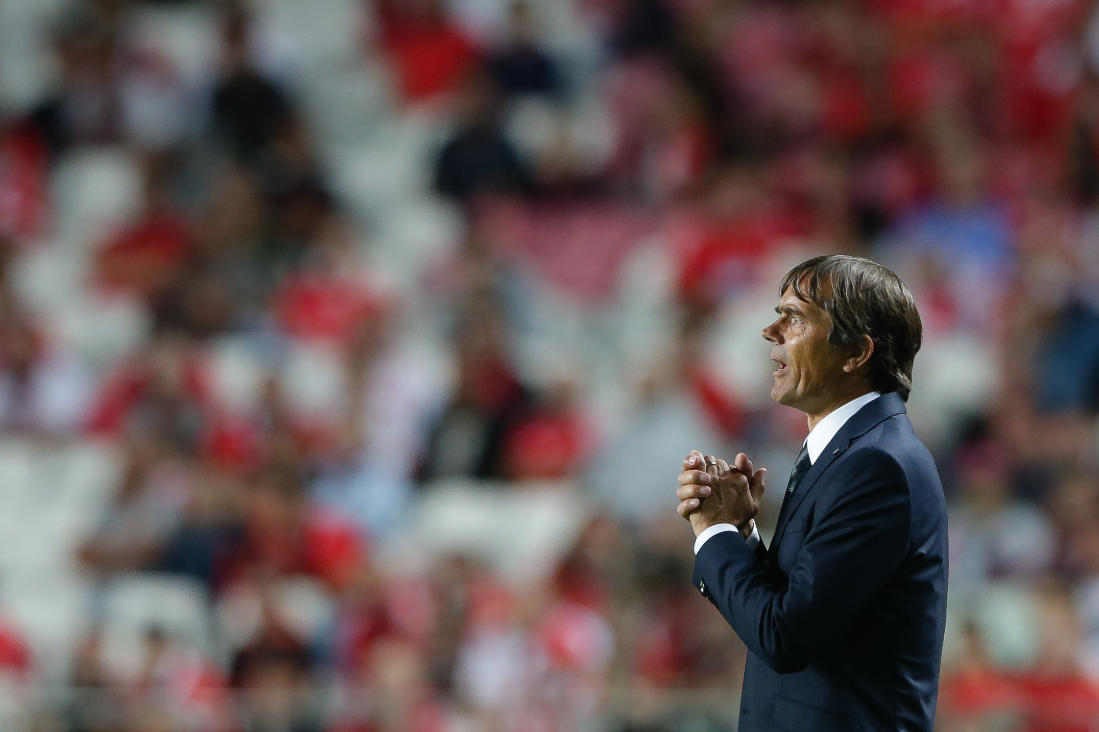 Treinador do Fenerbahçe espera eliminatória com Benfica decidida nos “detalhes”