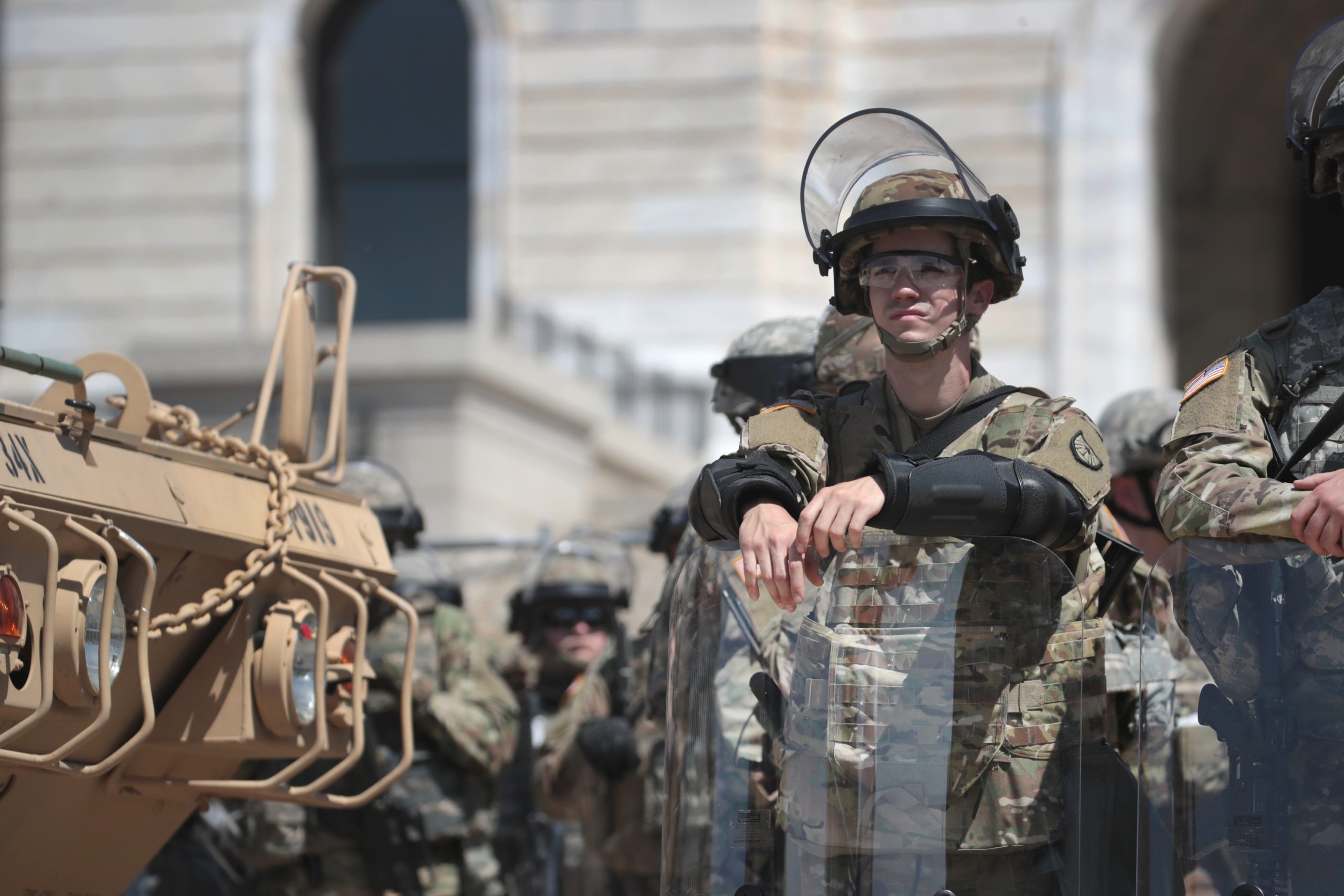 Estados Unidos. Ativados 5.000 efetivos da Guarda Nacional para fazer frente a protestos
