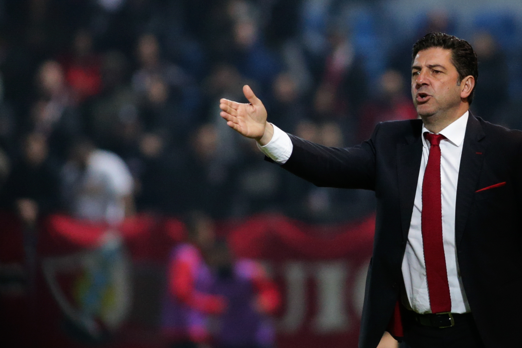 Benfica quer triunfo no Bonfim sem pensar nos rivais pela liderança