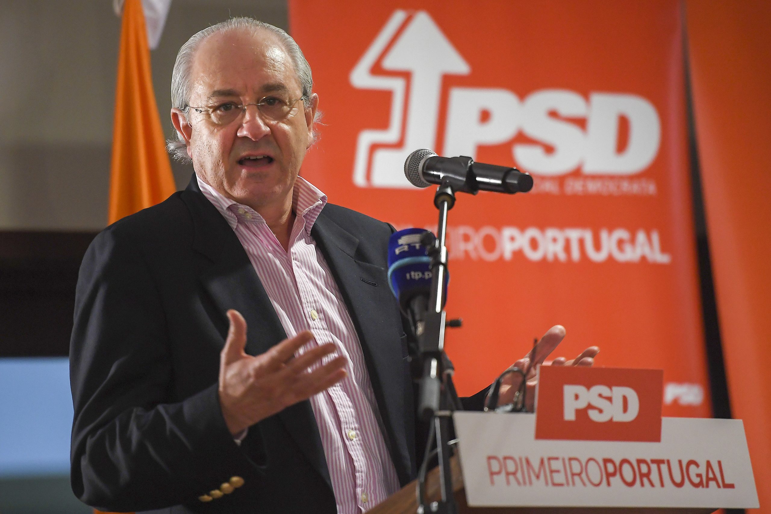 Rui Rio avisa que reunião na Feira não é ação de campanha, nem comenta moção de censura