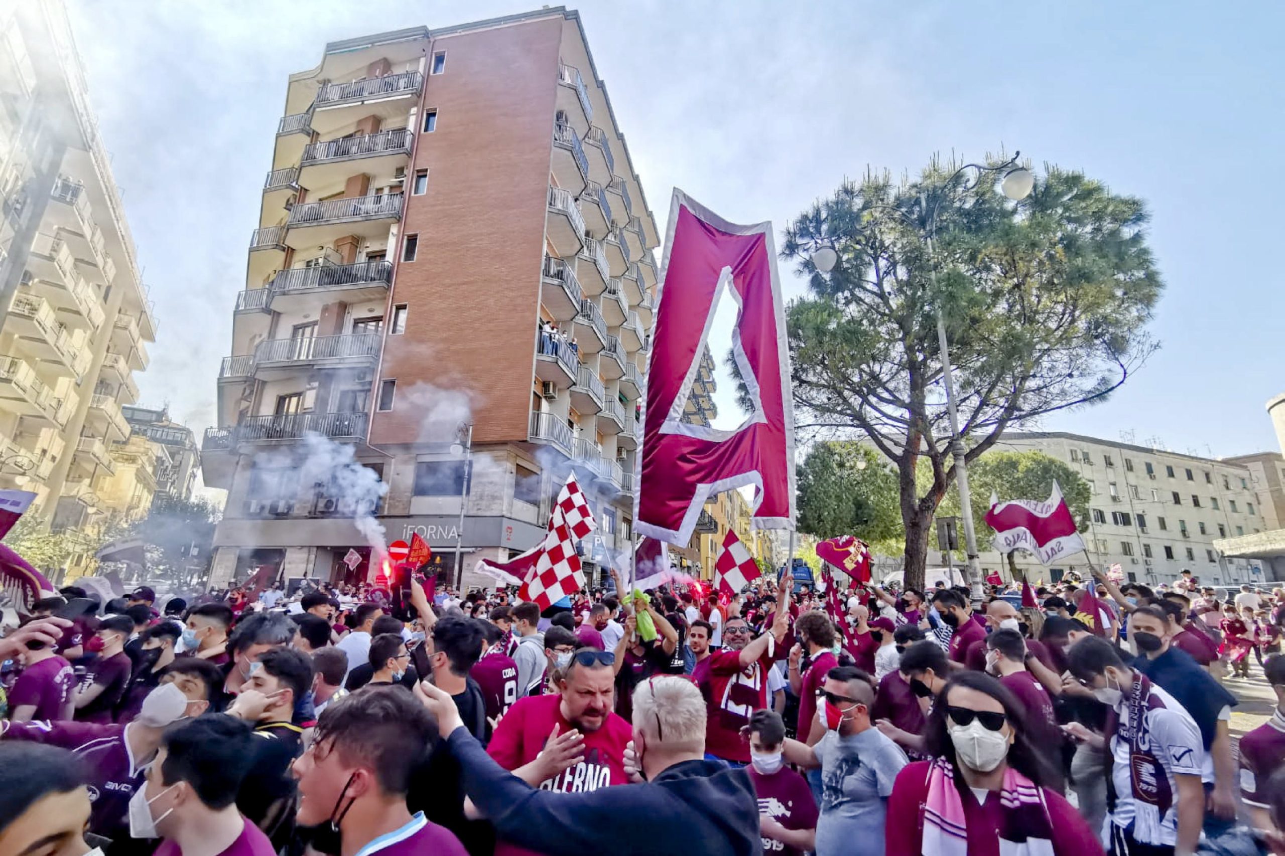 Salernitana regressa ao topo do futebol italiano 22 anos depois