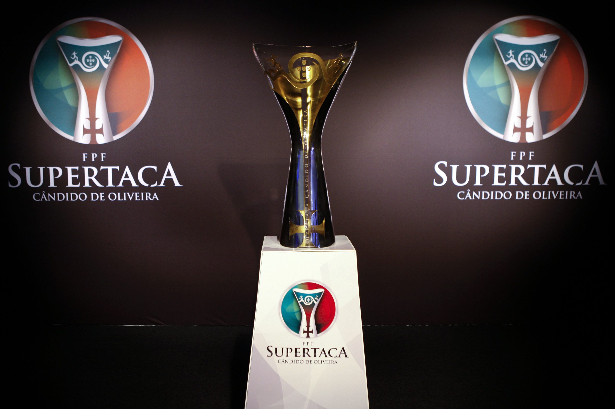 Supertaça: Benfica e Sporting abrem ‘hostilidades’ em final pouco habitual