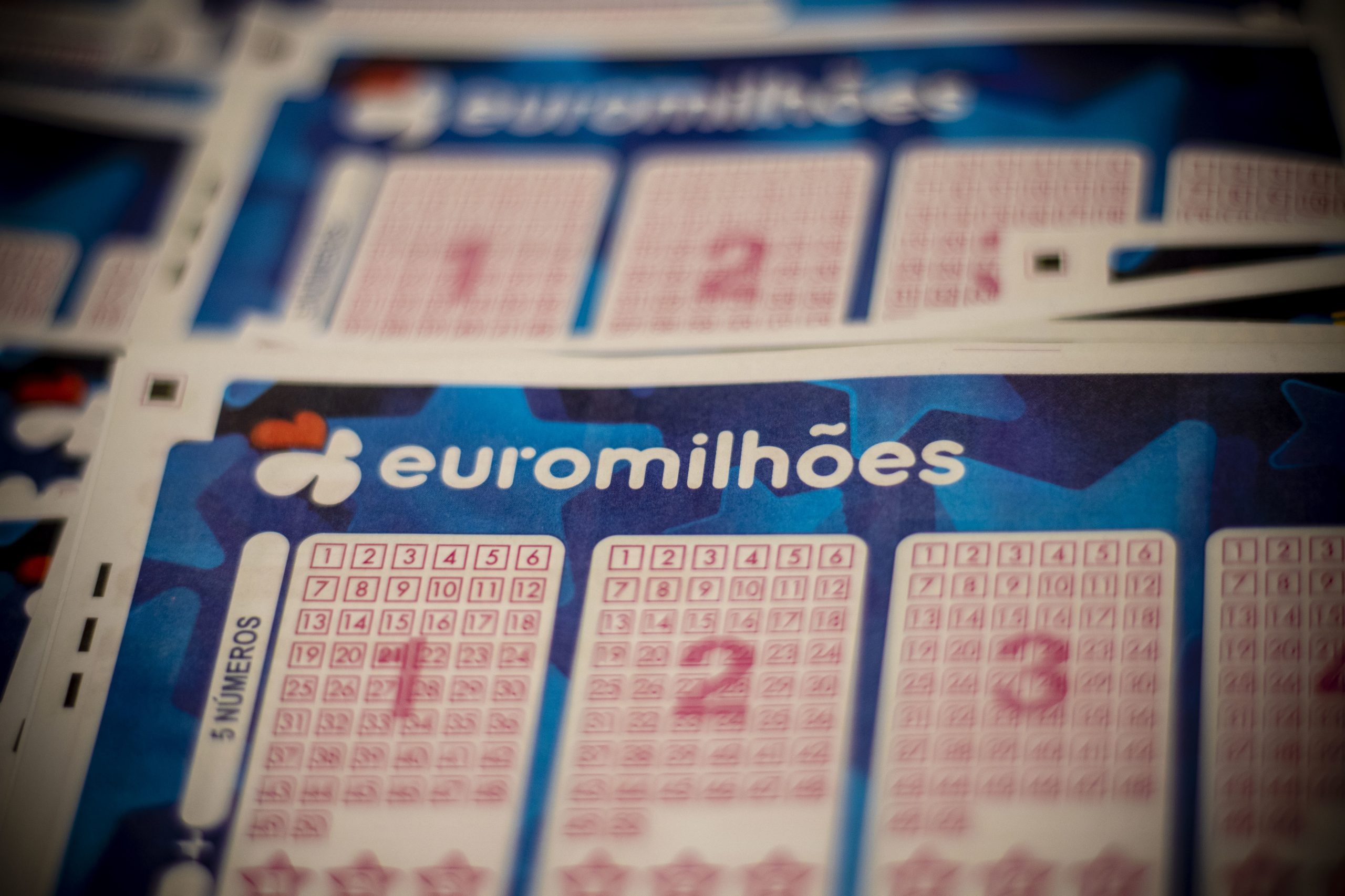 Segundo prémio do Euromilhões saiu a um português. Saiba aqui se é o vencedor