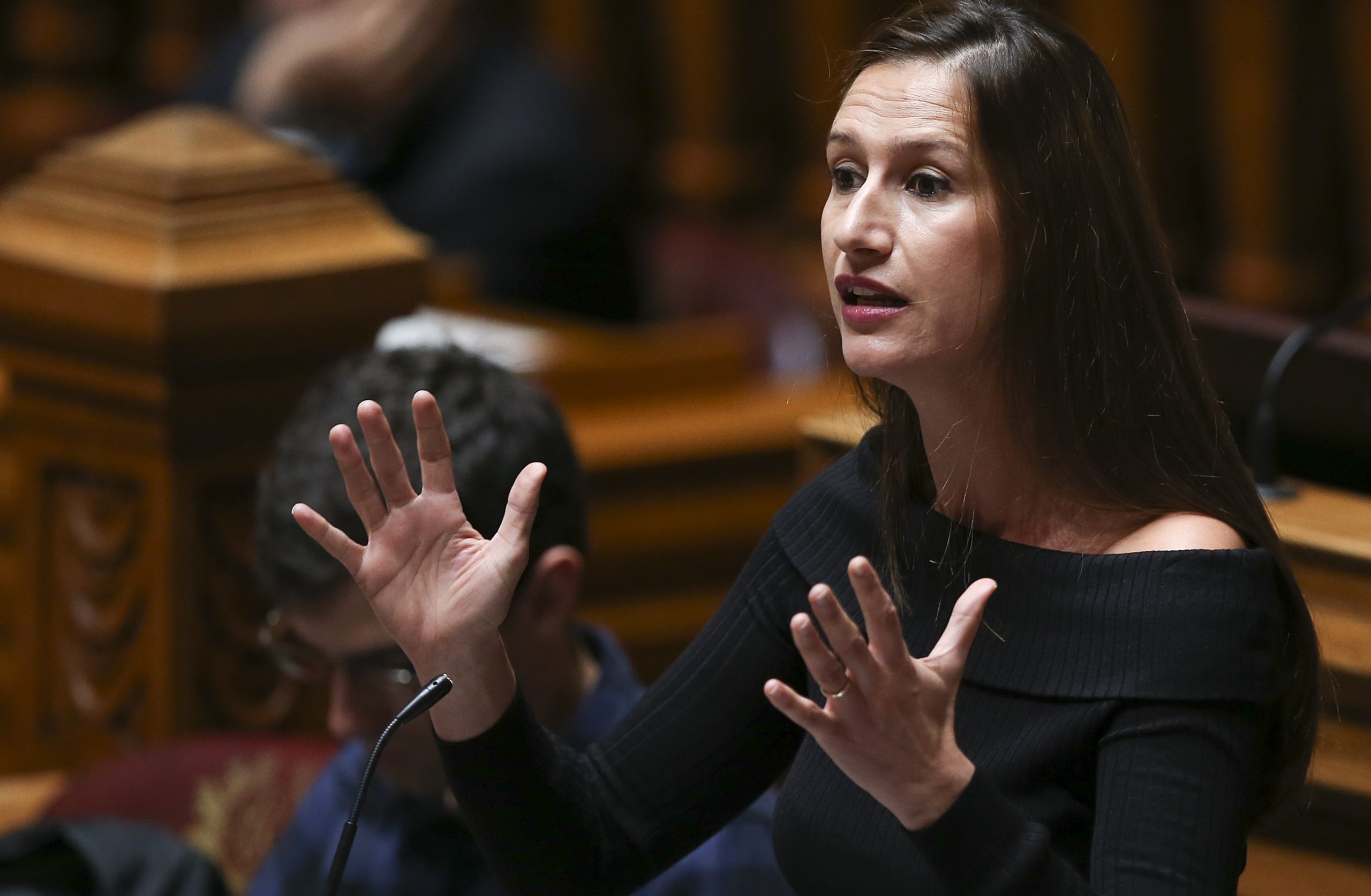 PCP congratula-se com “passo importante” de combate à precariedade no setor público