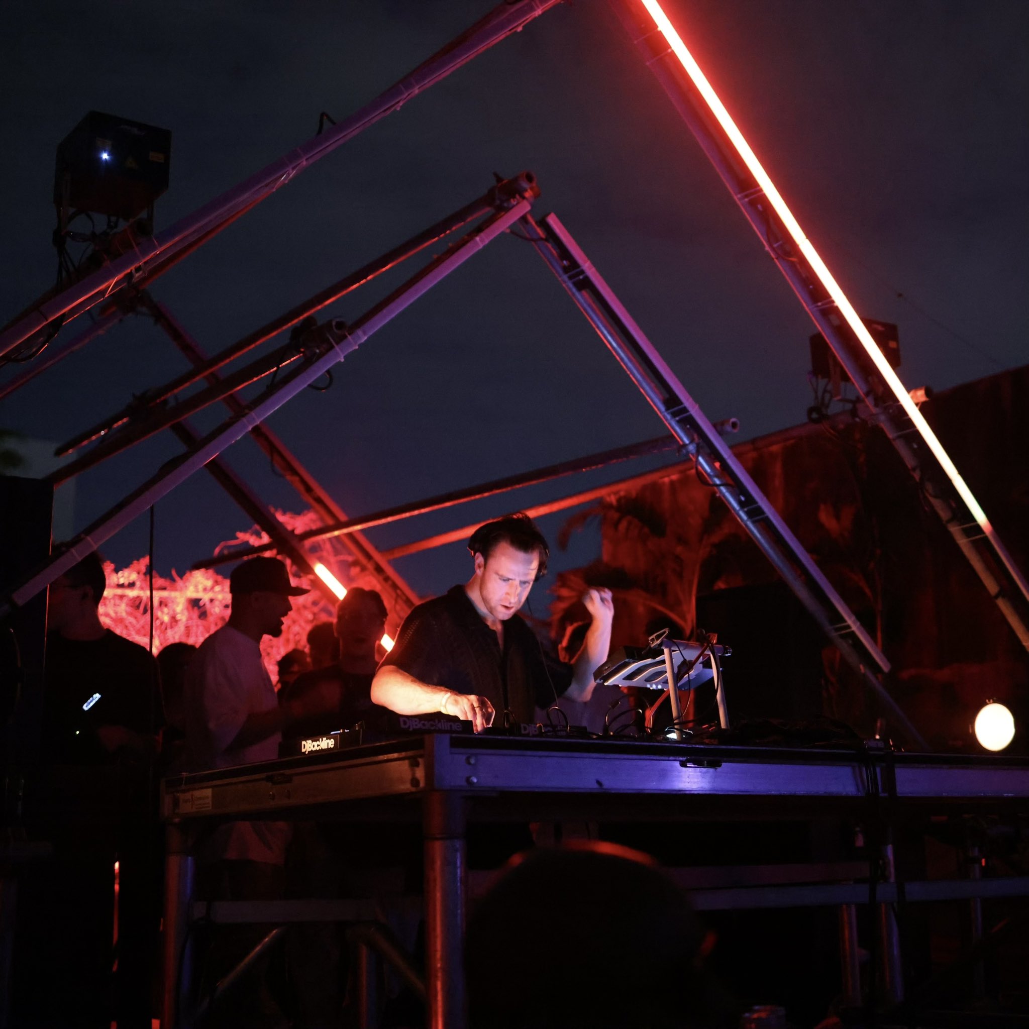 DJ Jackmaster morre aos 38 anos em Ibiza