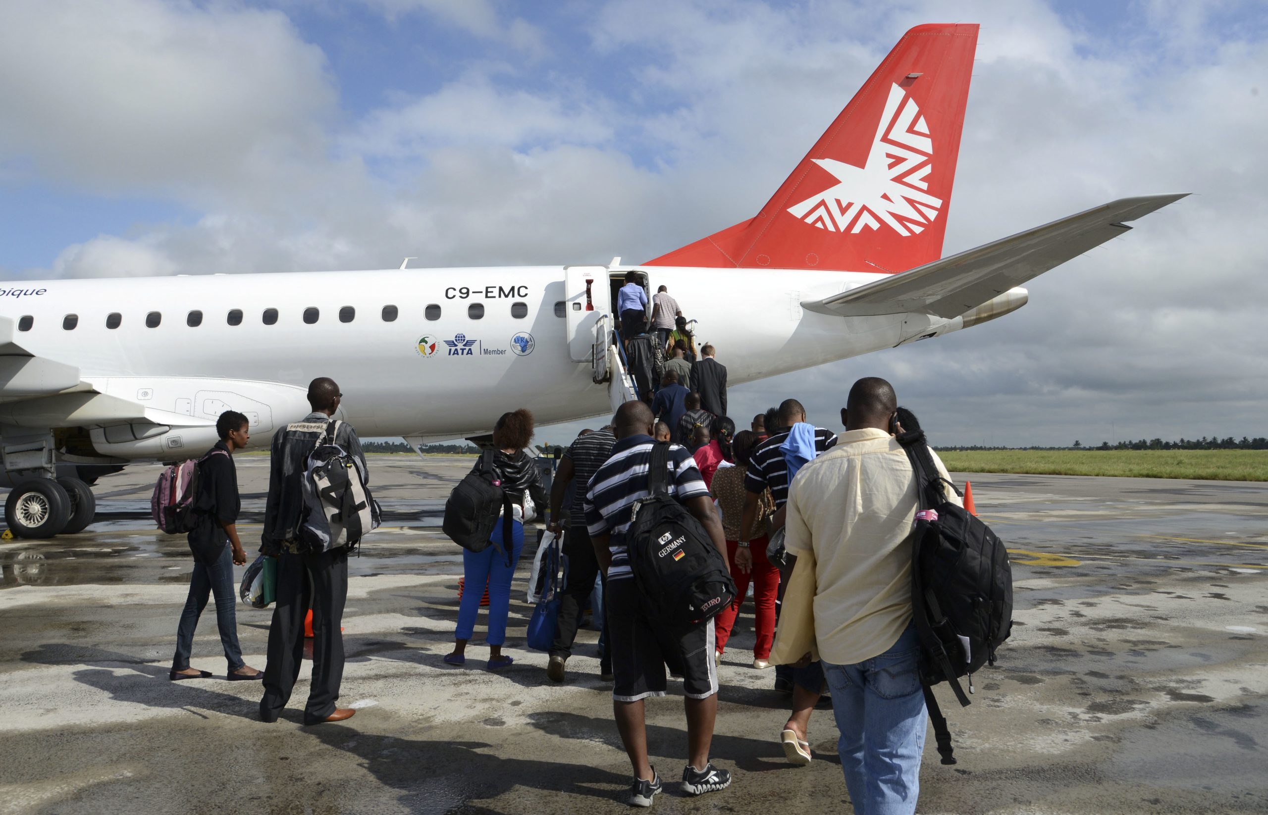 Linhas Aéreas de Moçambique empenhada na obtenção de licenças para voltar a voar para Lisboa