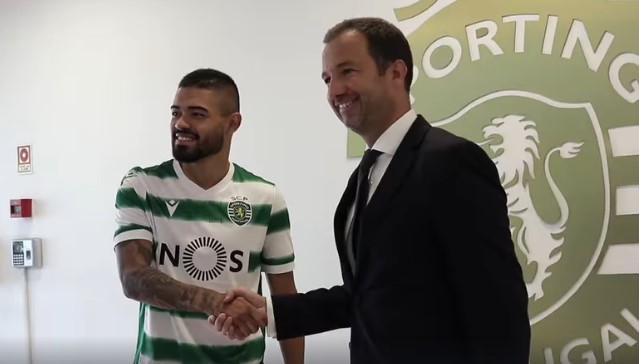 “Estou a realizar os meus sonhos”: Bruno Tabata assina contrato de cinco anos com o Sporting
