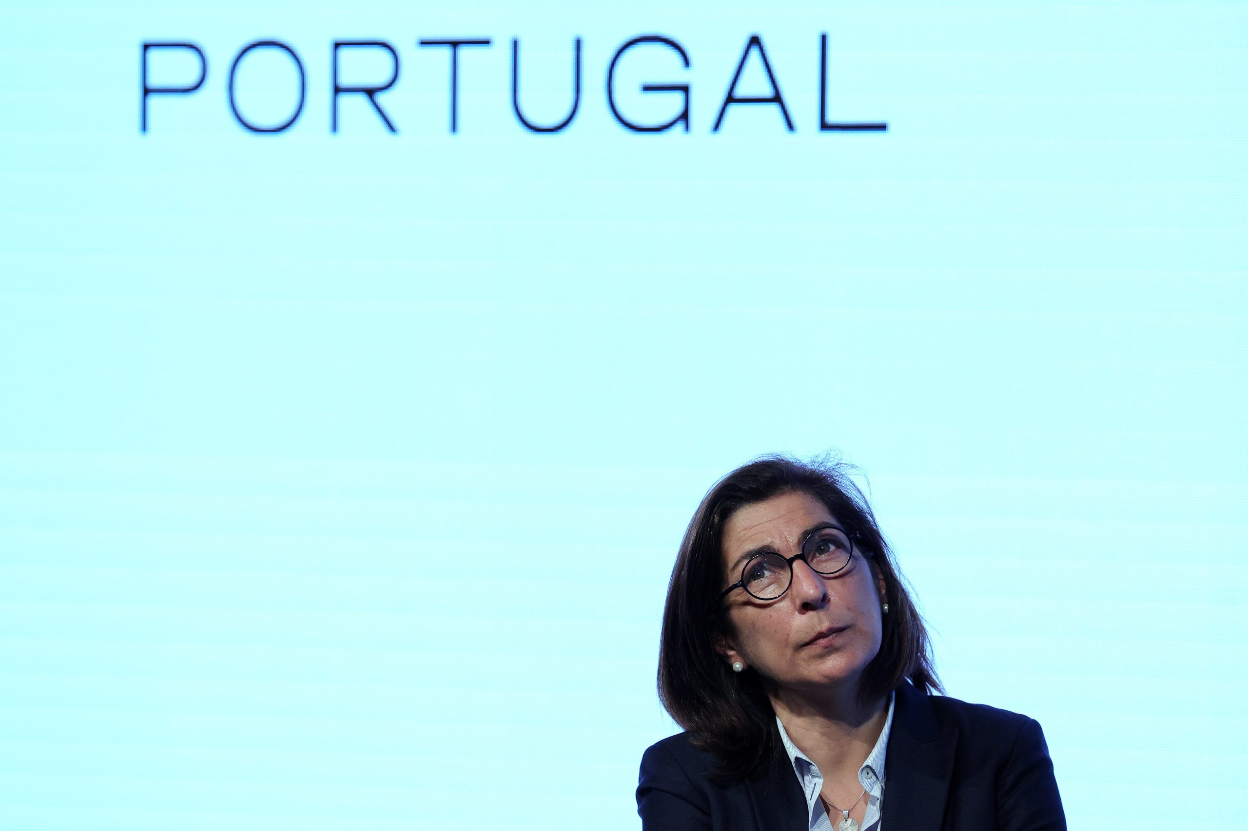 Ministra dos Assuntos Parlamentares assegura que municípios foram ouvidos no plano da habitação