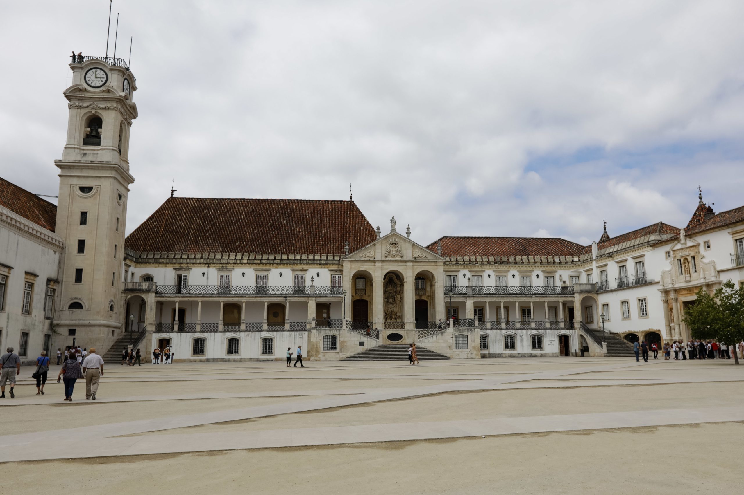 OE2019. Universidades voltam a pedir mais dinheiro para regularizarem precários