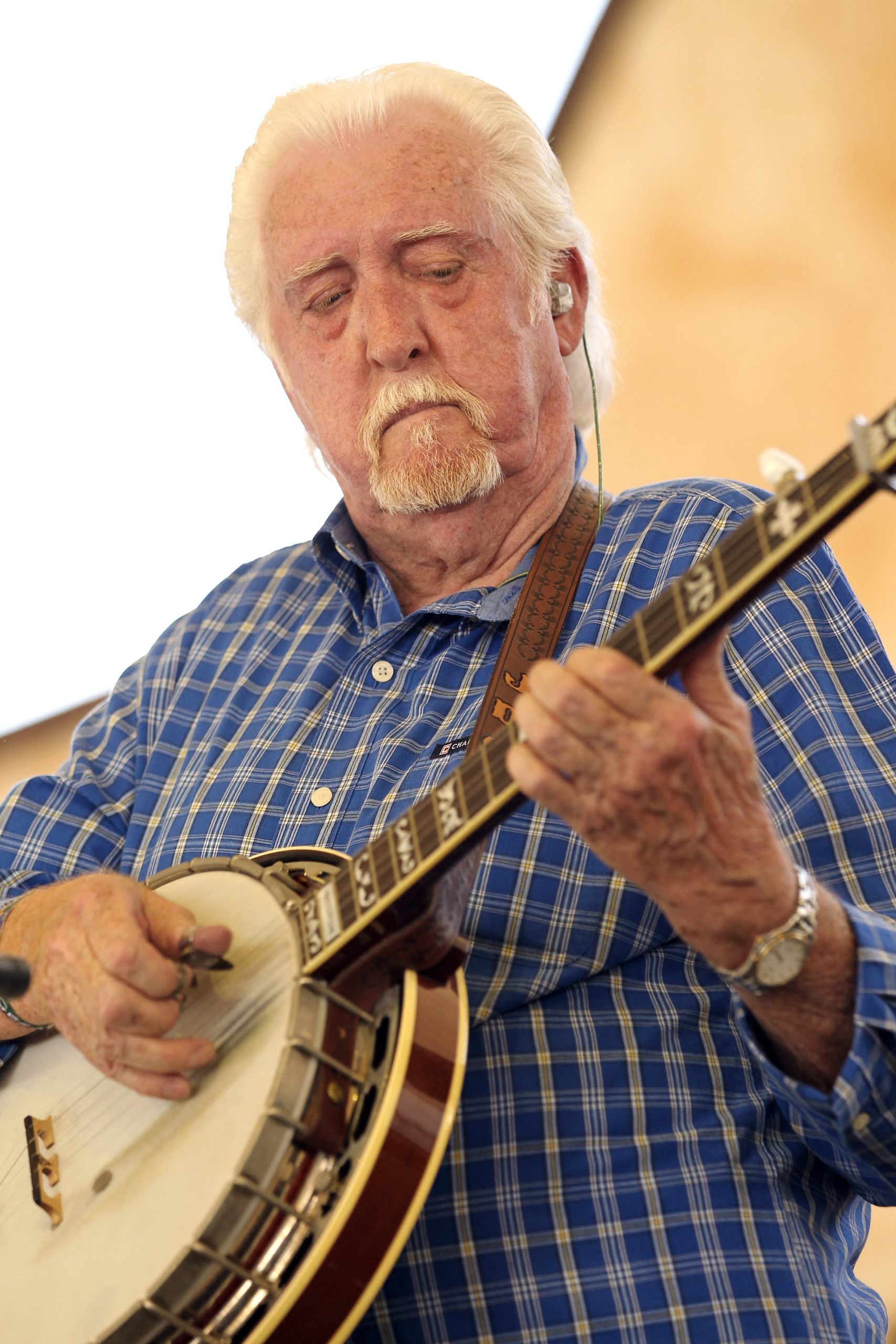 Músico vencedor de um Grammy J.D. Crowe morre aos 84 anos