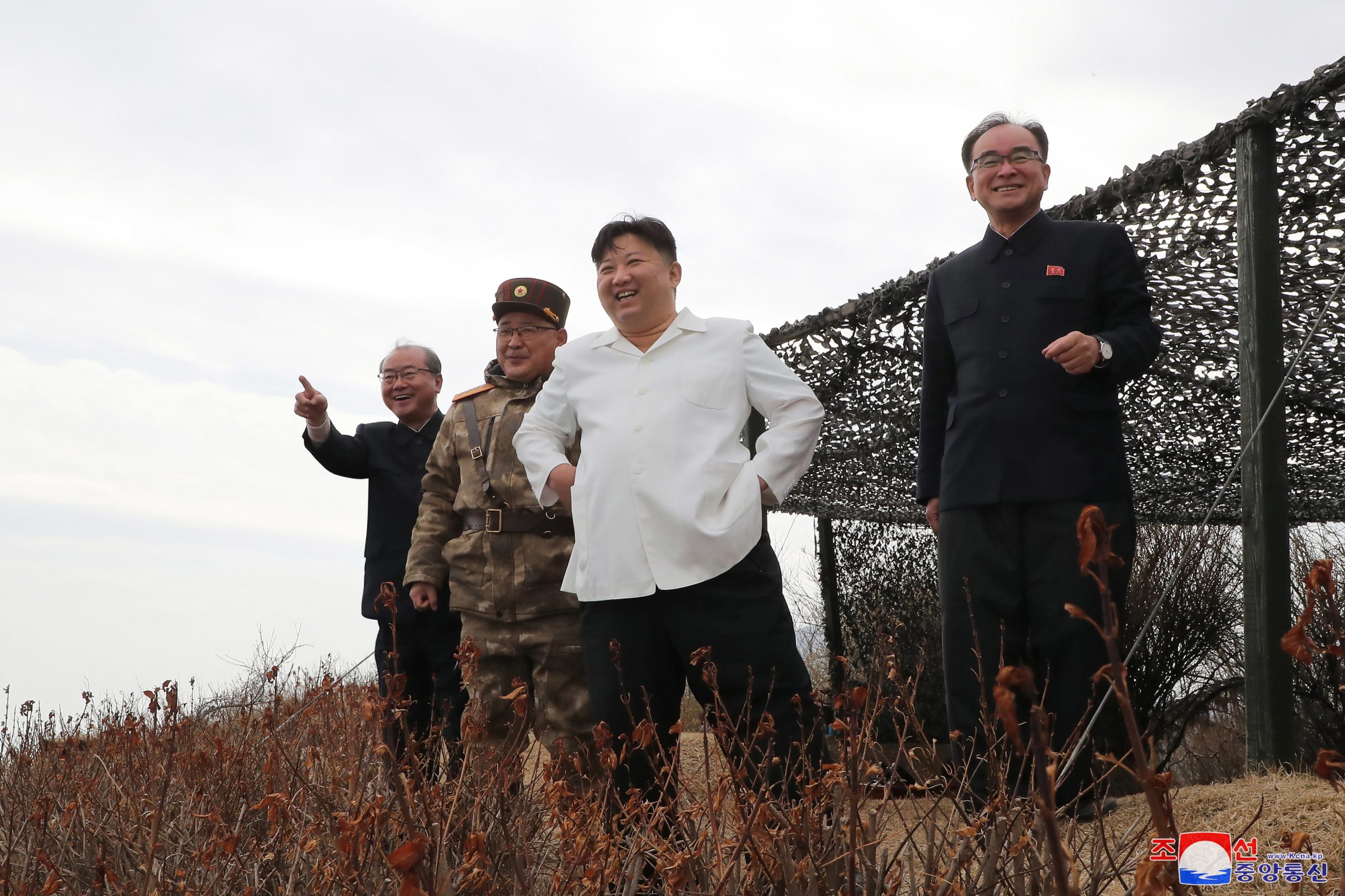 Coreia do Norte anuncia teste de ogiva “muito grande”