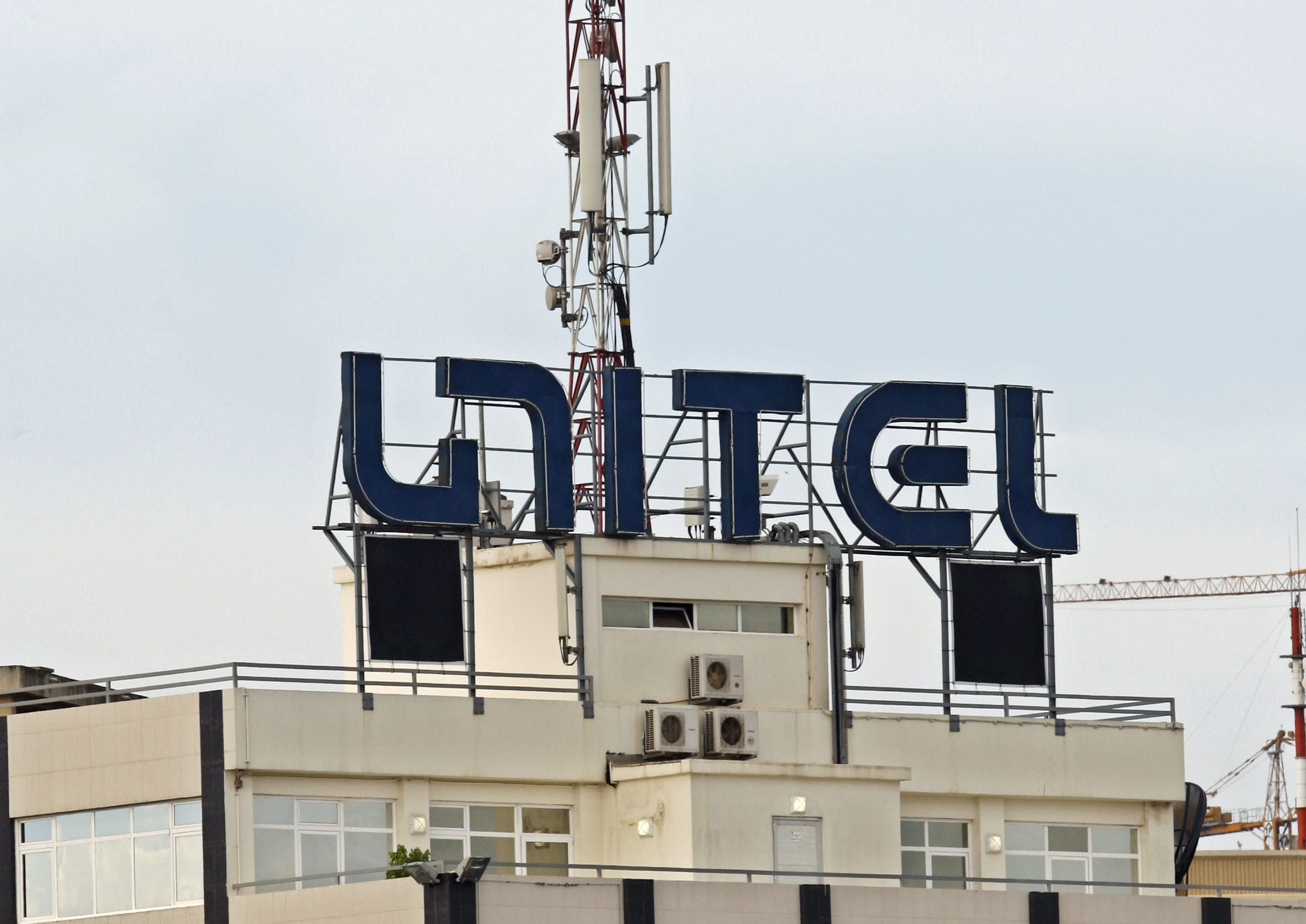 Ataque informático deixa Unitel sem rede em Angola na véspera da estreia em bolsa