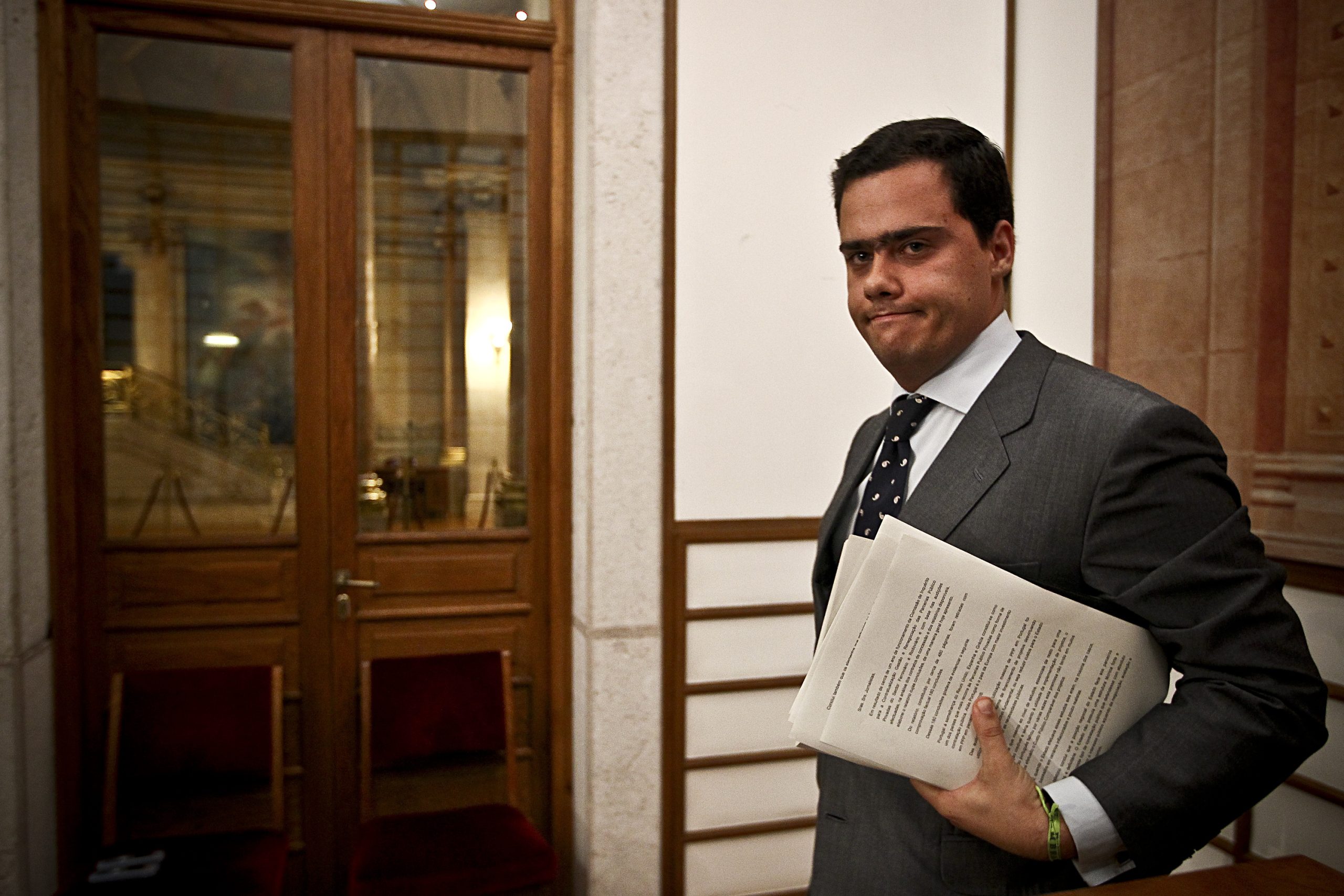Sérgio Azevedo esclarece que viajou a convite da Huawei mas não enquanto deputado do PSD
